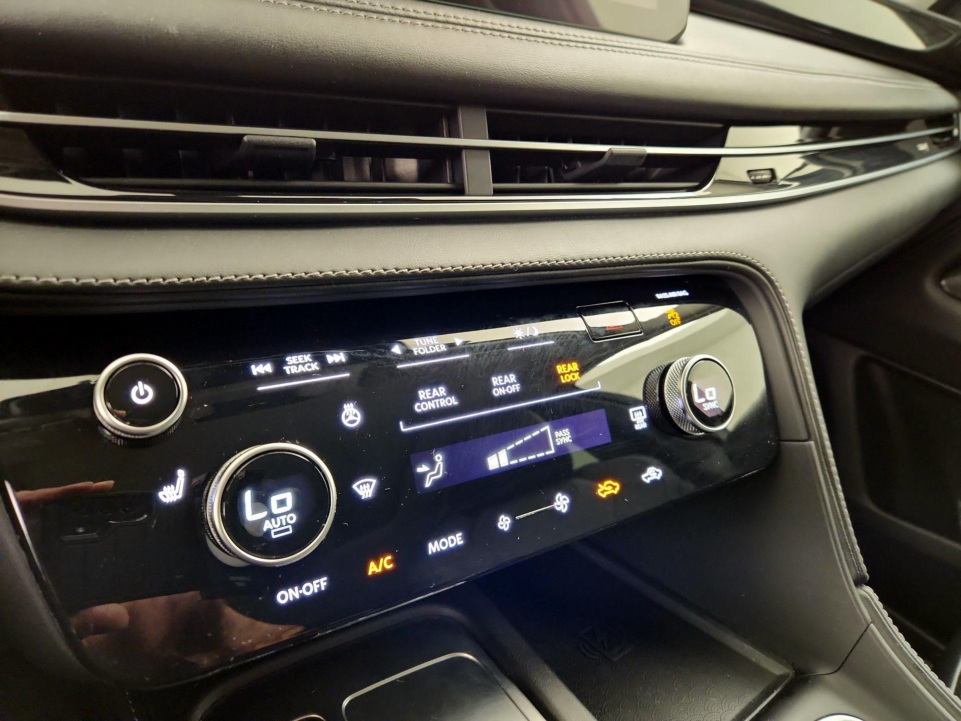 Thumbnail: 2024 INFINITI QX60 - 16