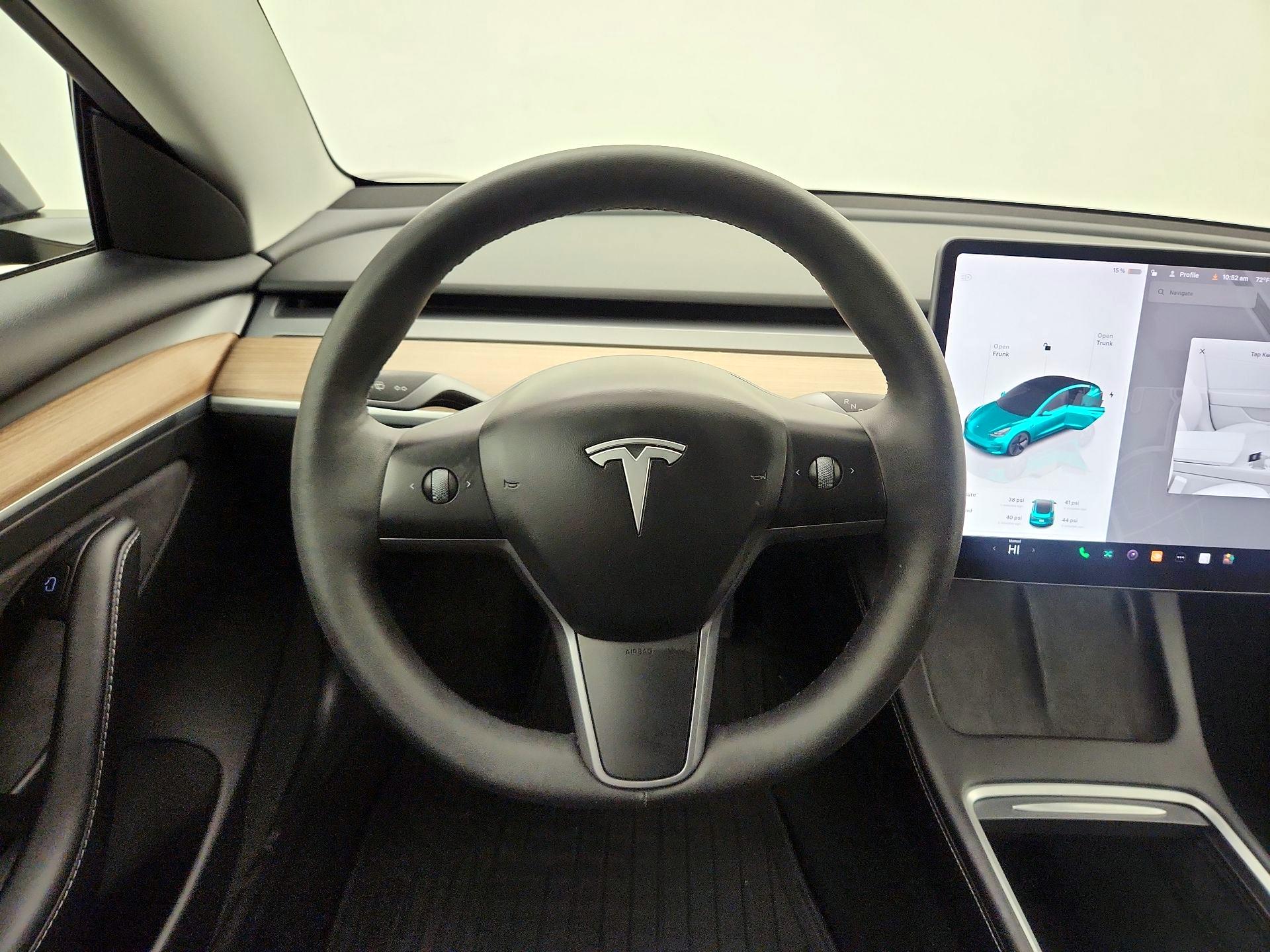 Thumbnail: 2023 Tesla Model 3 - 10