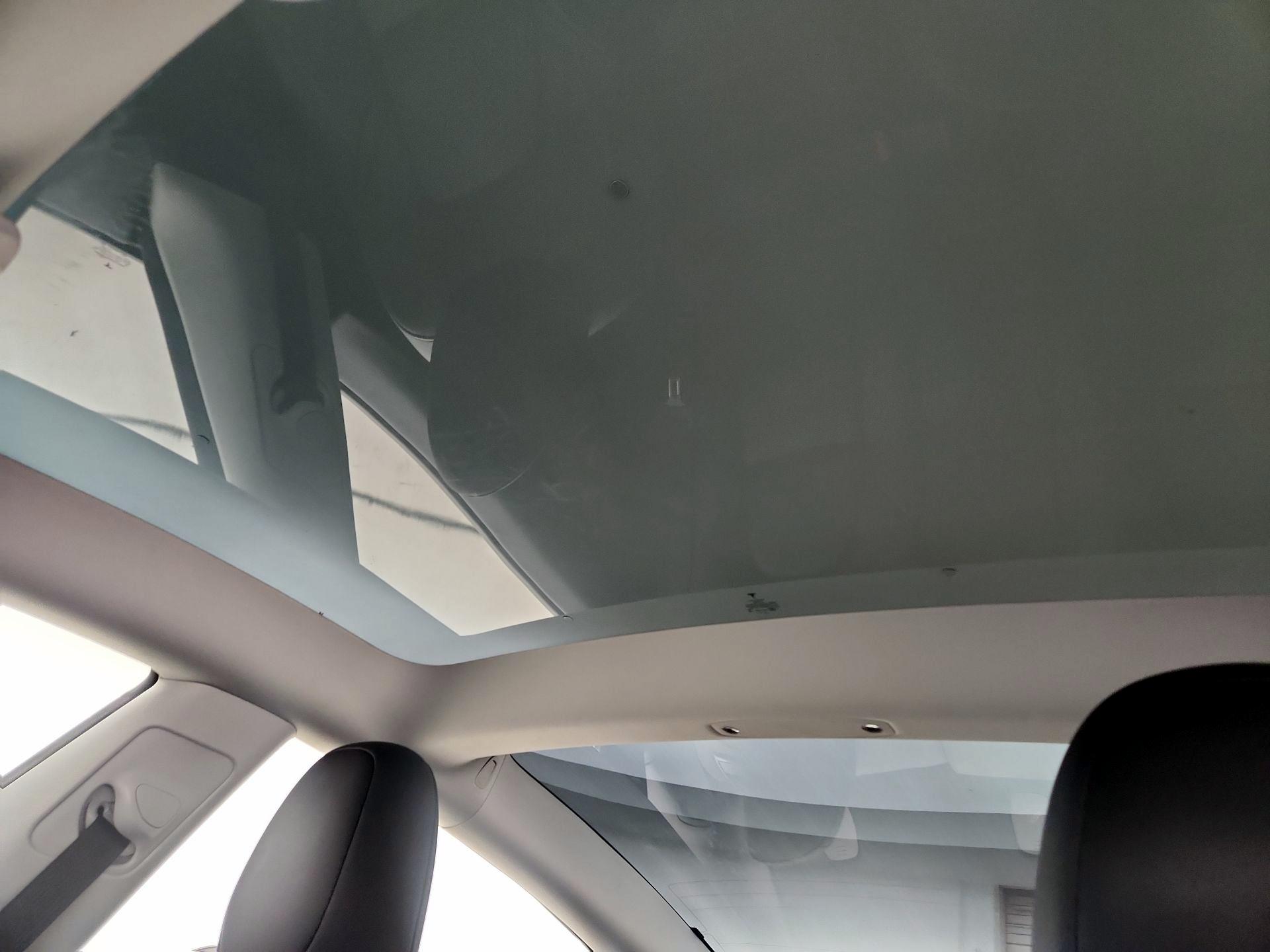 Thumbnail: 2023 Tesla Model 3 - 17