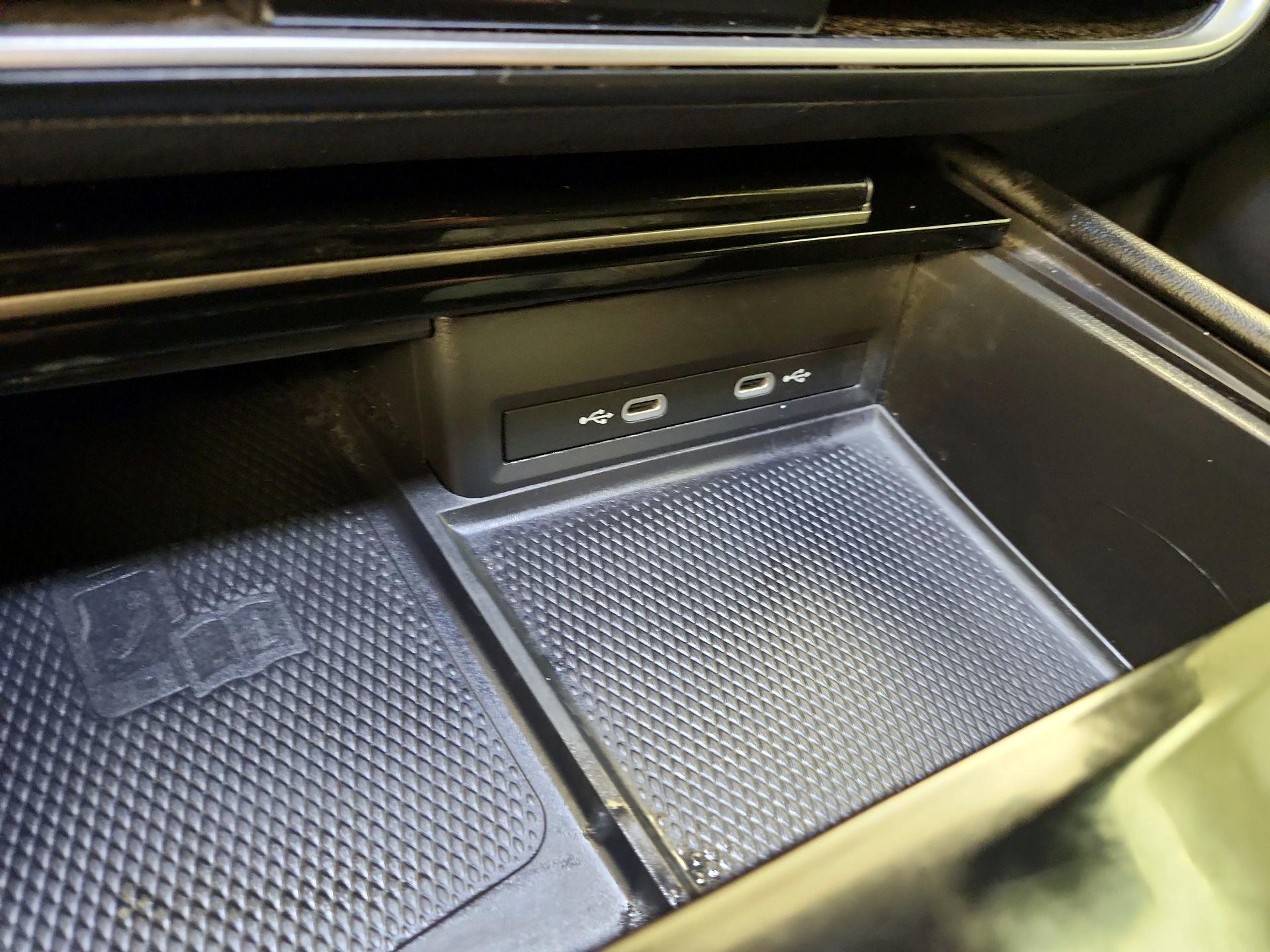 Thumbnail: 2024 Volkswagen Atlas - 17