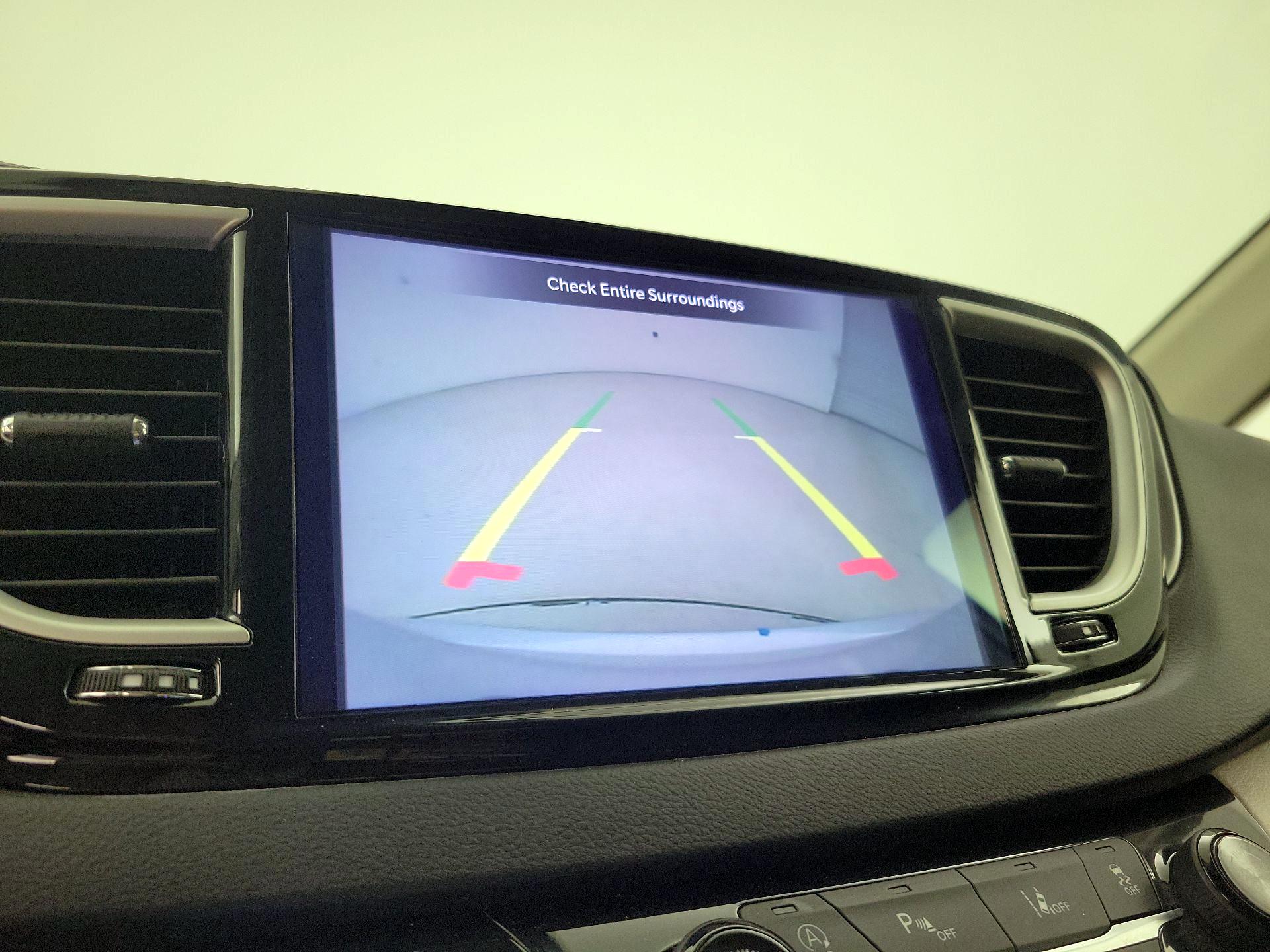 Thumbnail: 2023 Chrysler Pacifica - 14