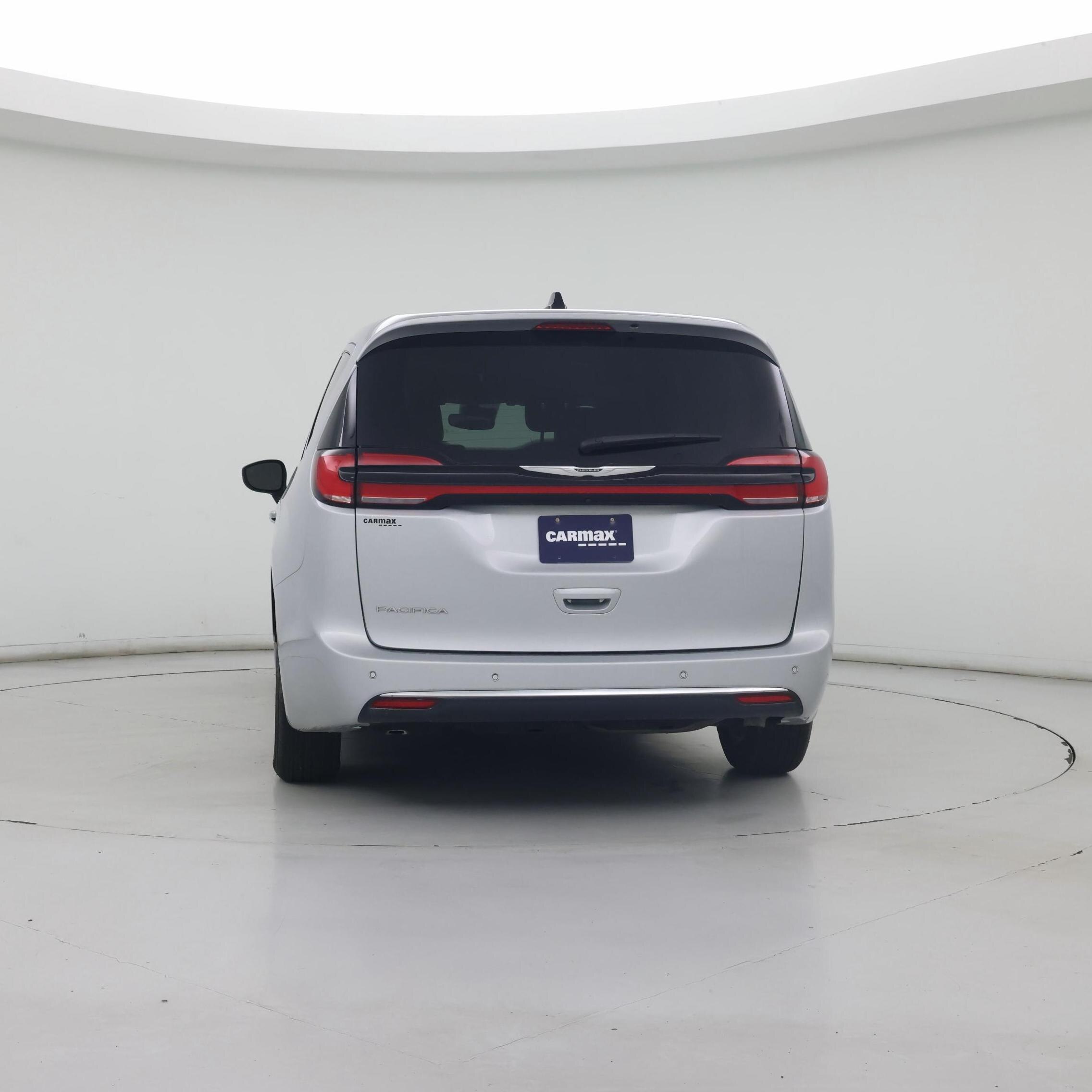 Thumbnail: 2023 Chrysler Pacifica - 6