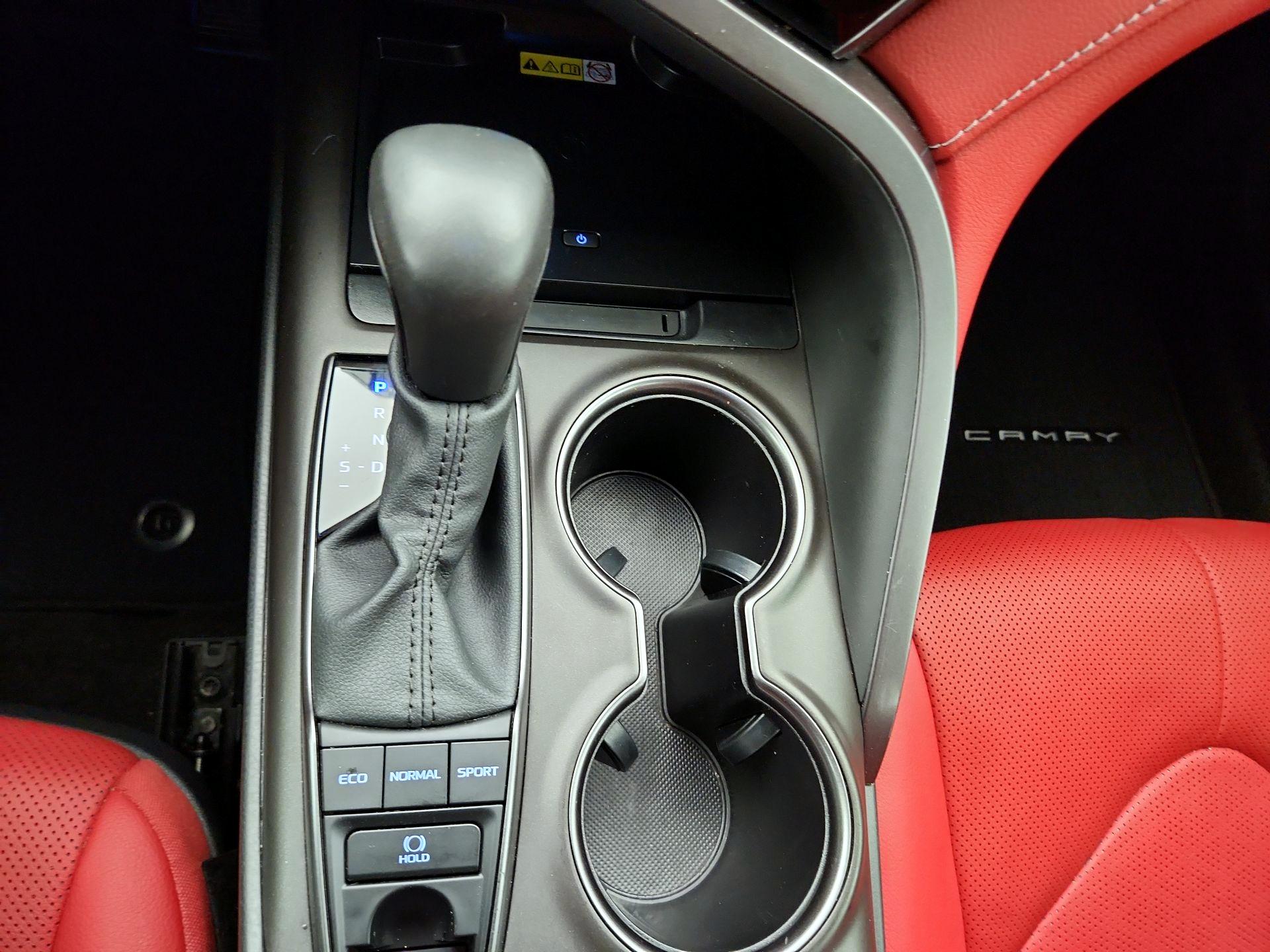 Thumbnail: 2024 Toyota Camry - 18