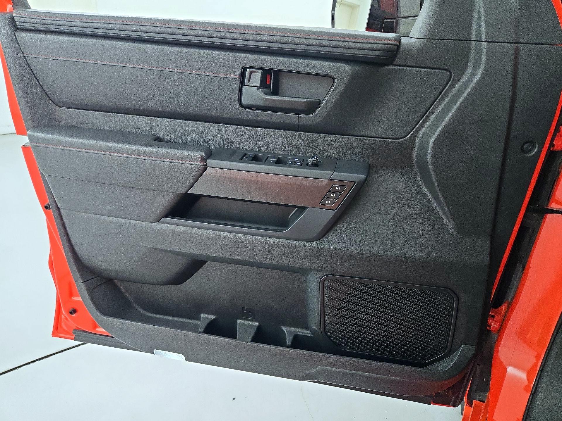 Thumbnail: 2022 Toyota Tundra - 12