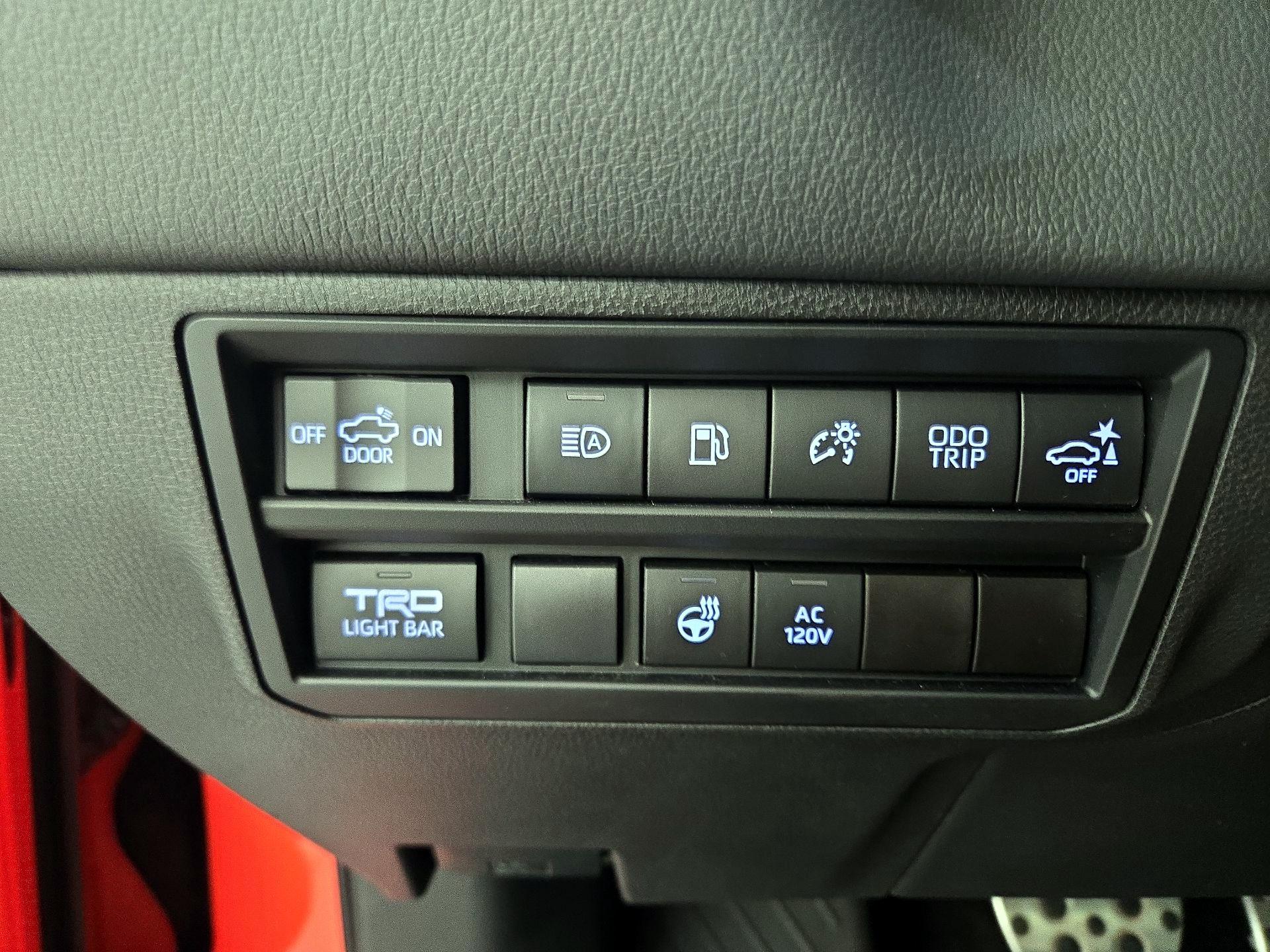 Thumbnail: 2022 Toyota Tundra - 13