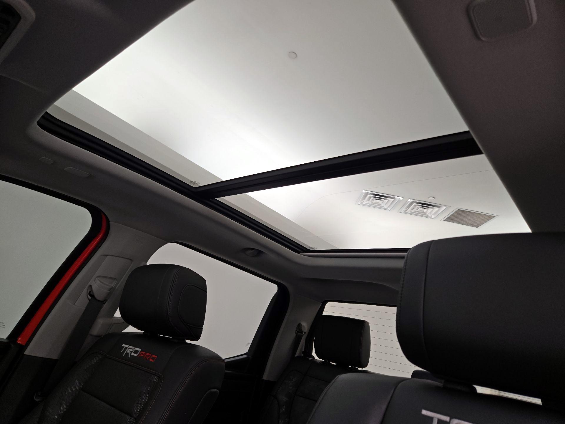 Thumbnail: 2022 Toyota Tundra - 19