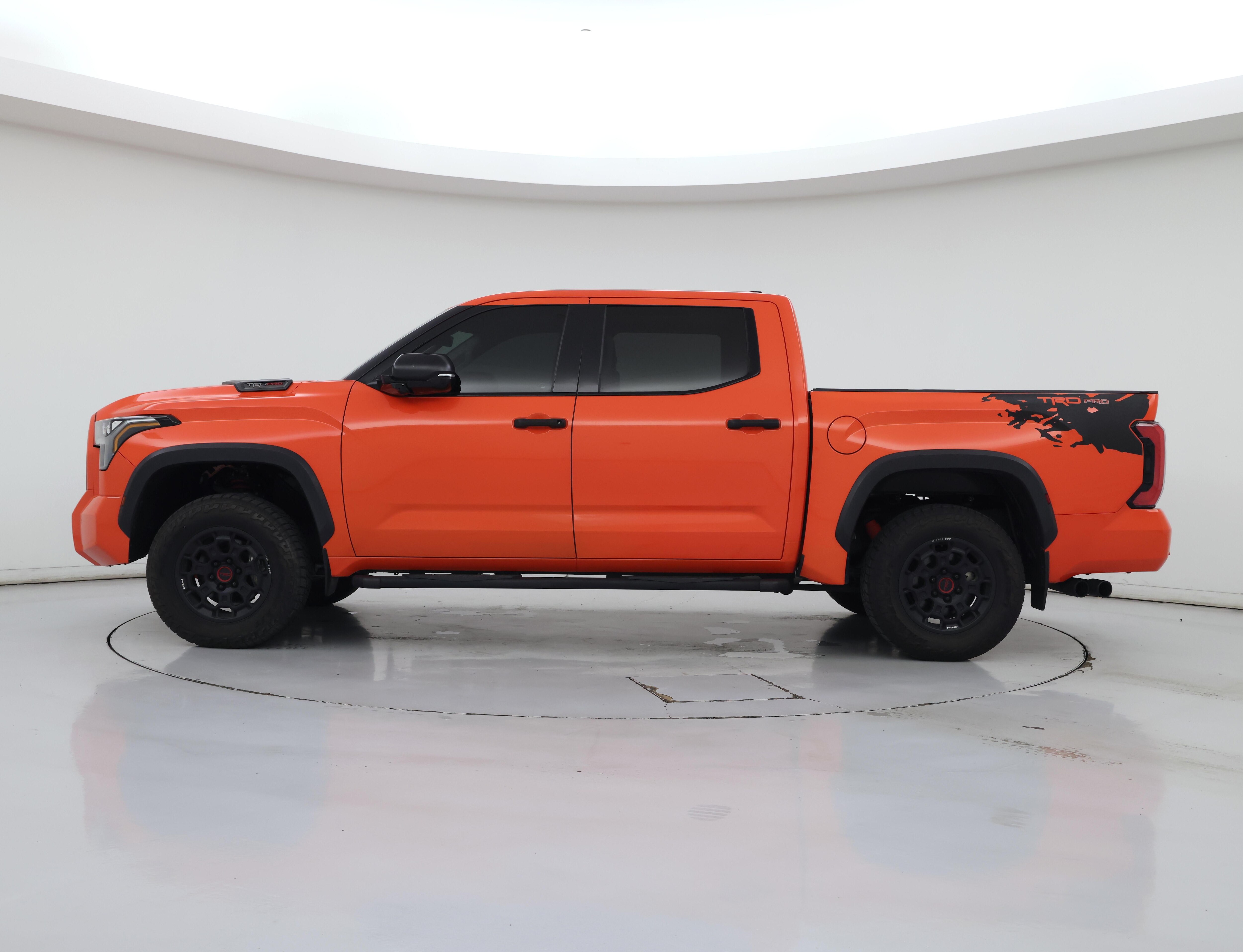 Thumbnail: 2022 Toyota Tundra - 3