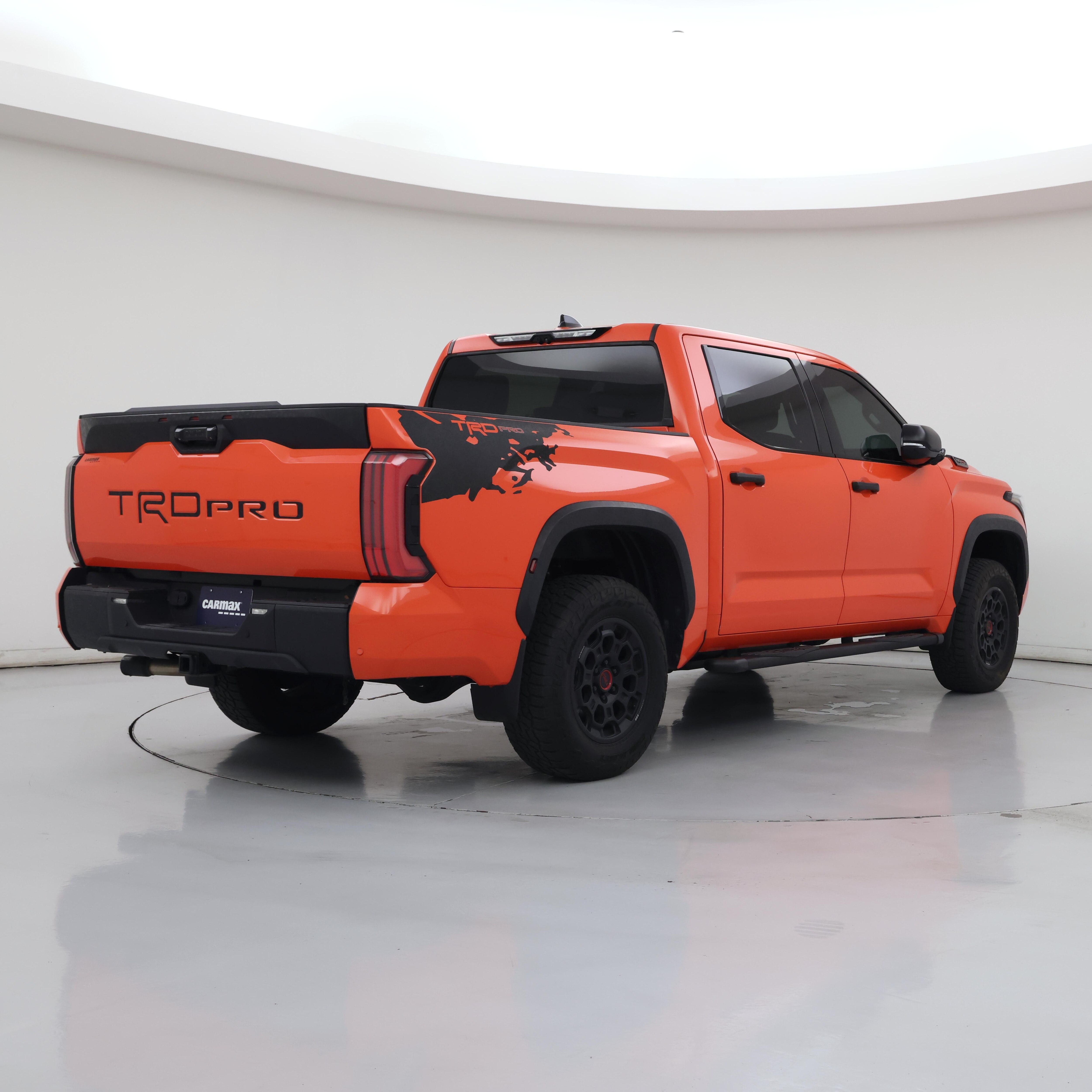 Thumbnail: 2022 Toyota Tundra - 8