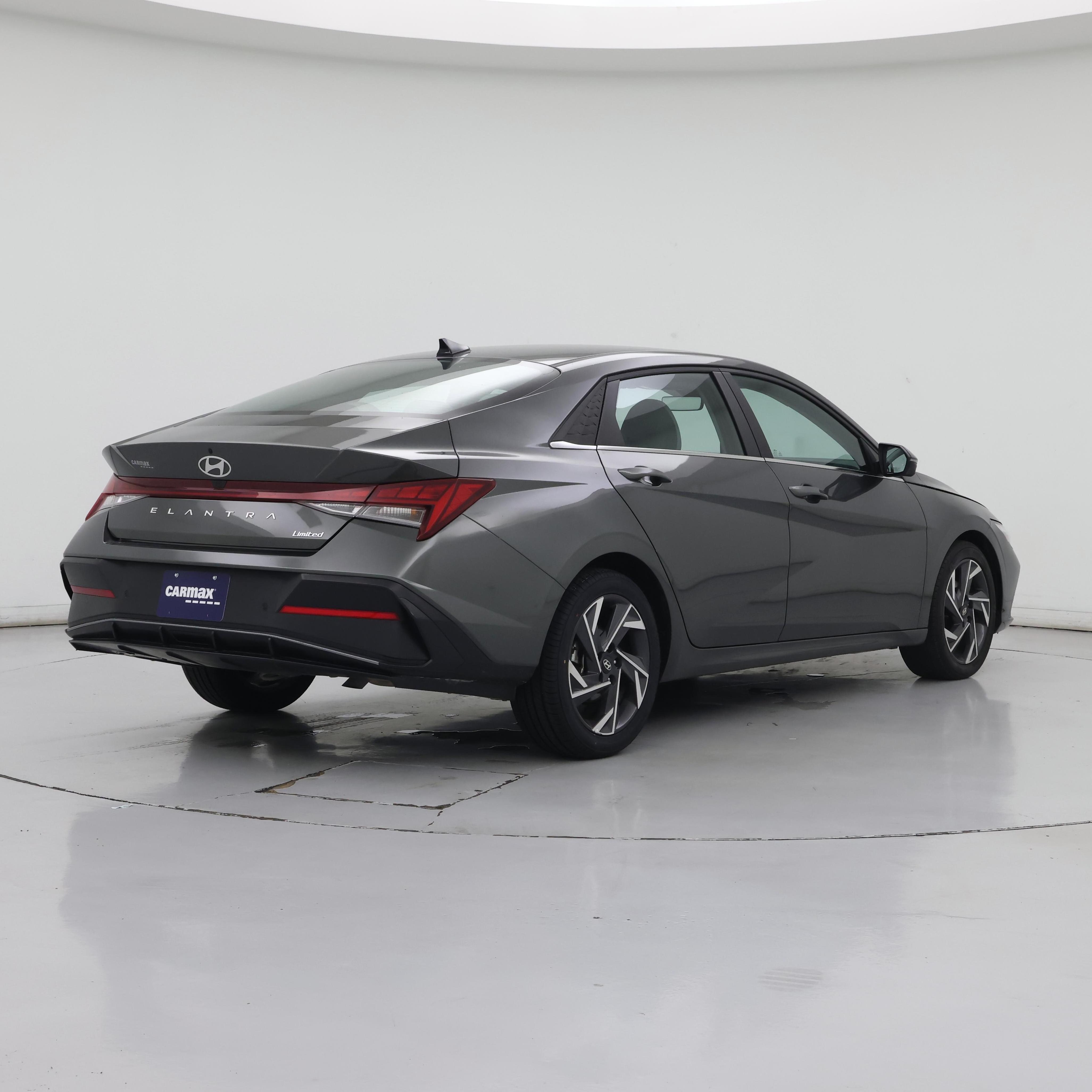 Thumbnail: 2024 Hyundai Elantra - 8