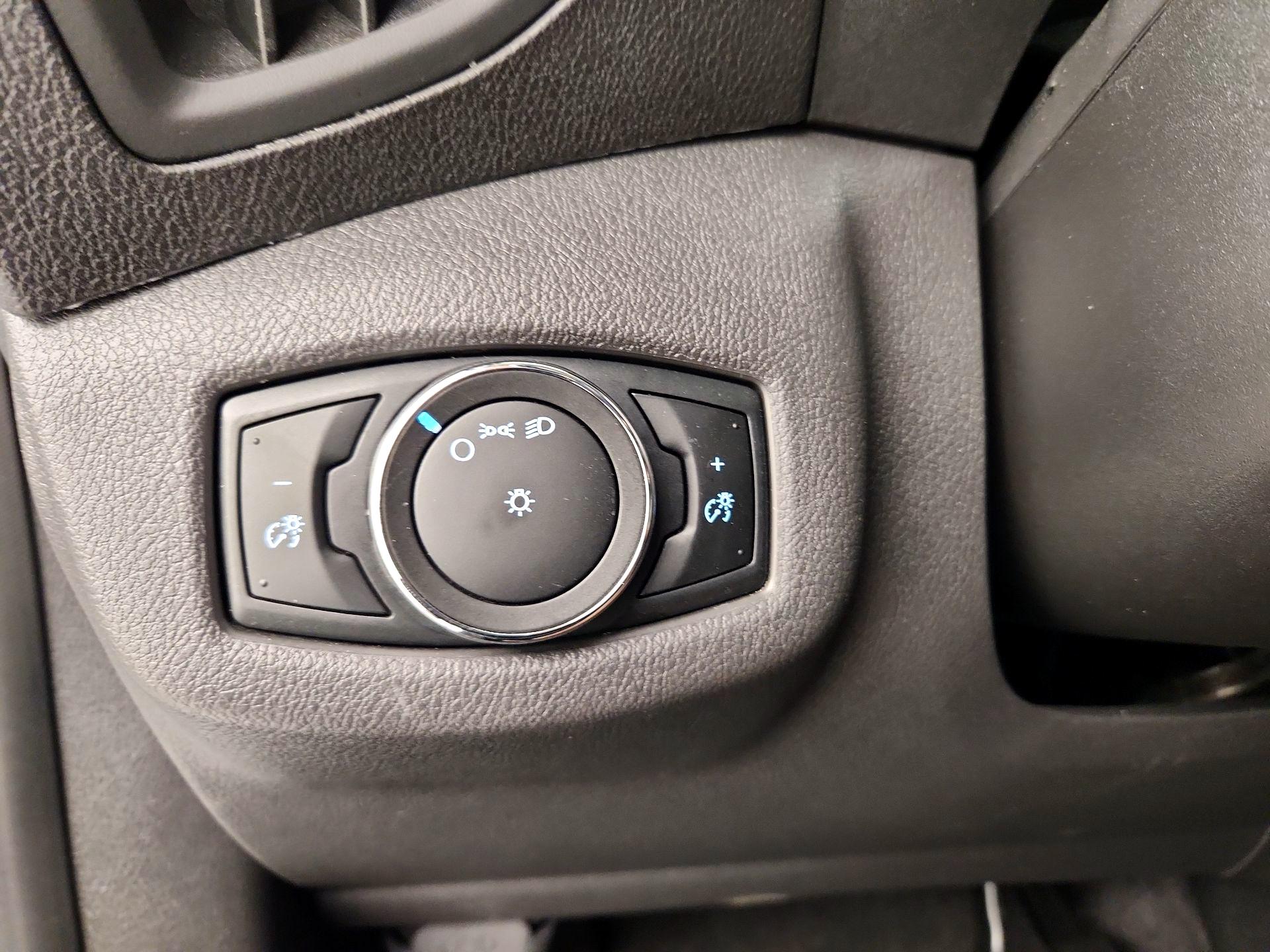 Thumbnail: 2018 Ford Transit Series - 13