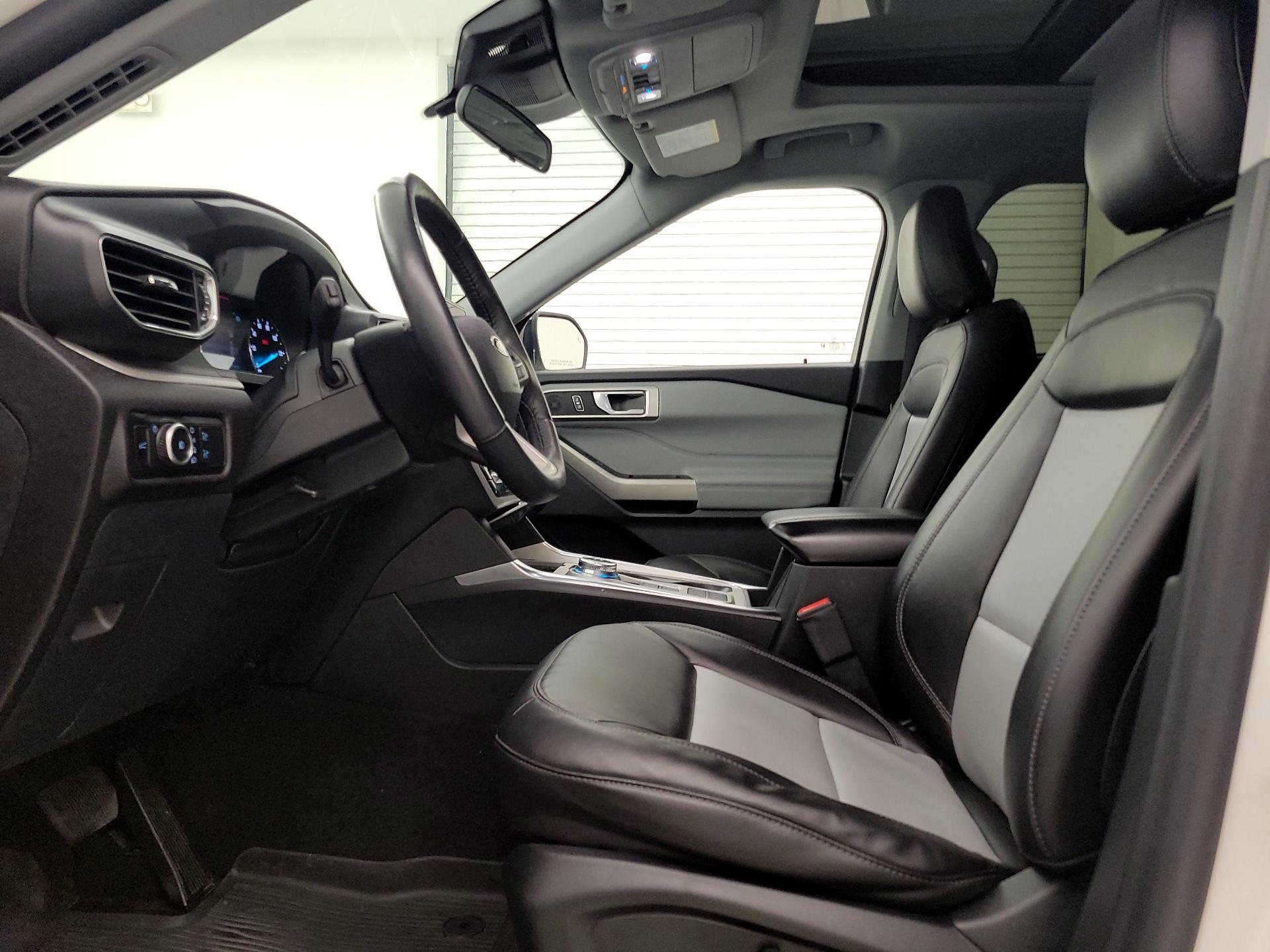 Thumbnail: 2023 Ford Explorer - 11