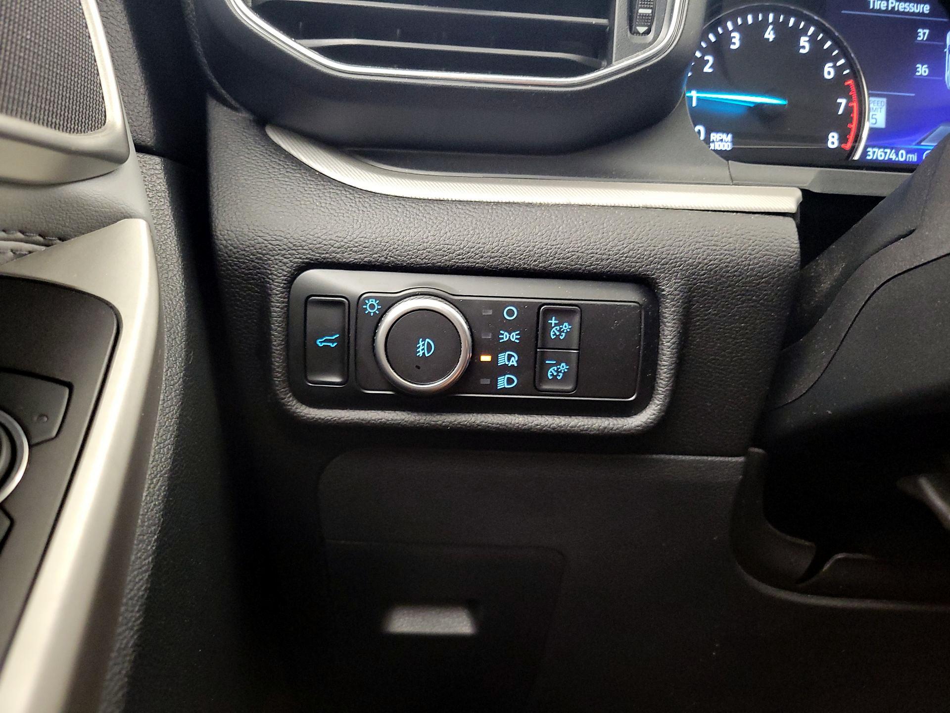 Thumbnail: 2023 Ford Explorer - 13