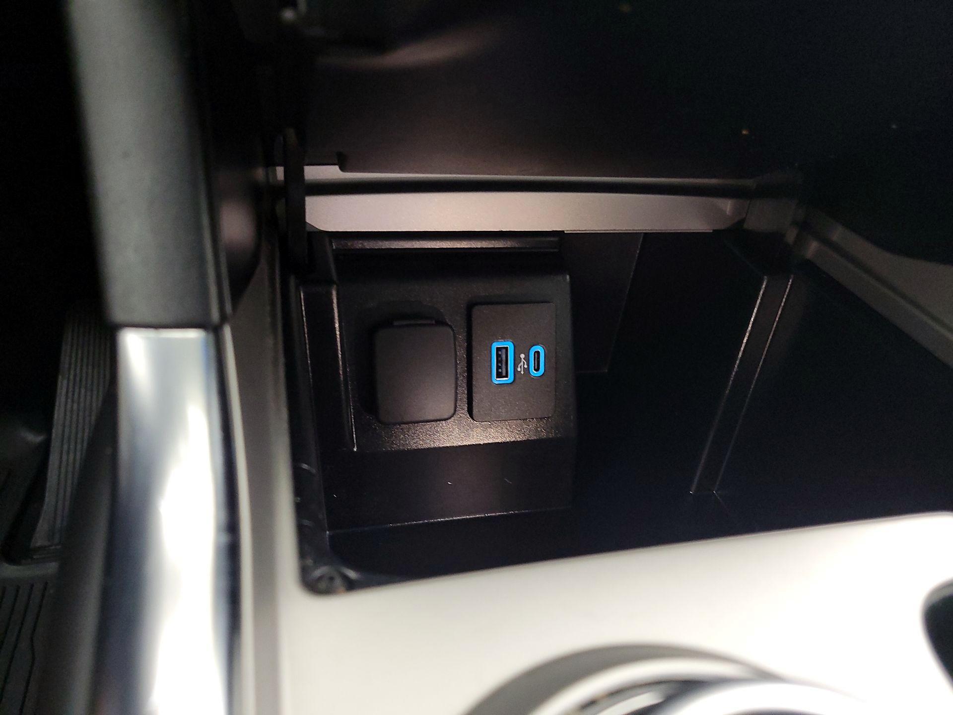 Thumbnail: 2023 Ford Explorer - 19