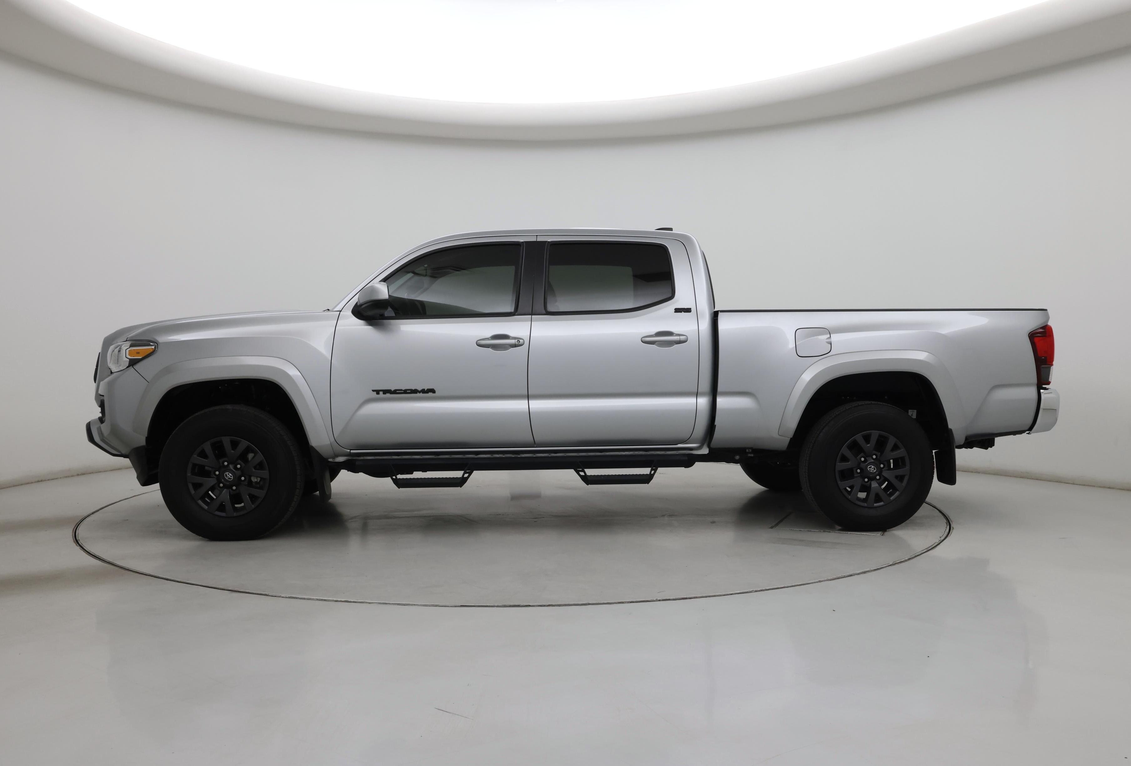 Thumbnail: 2023 Toyota Tacoma - 3