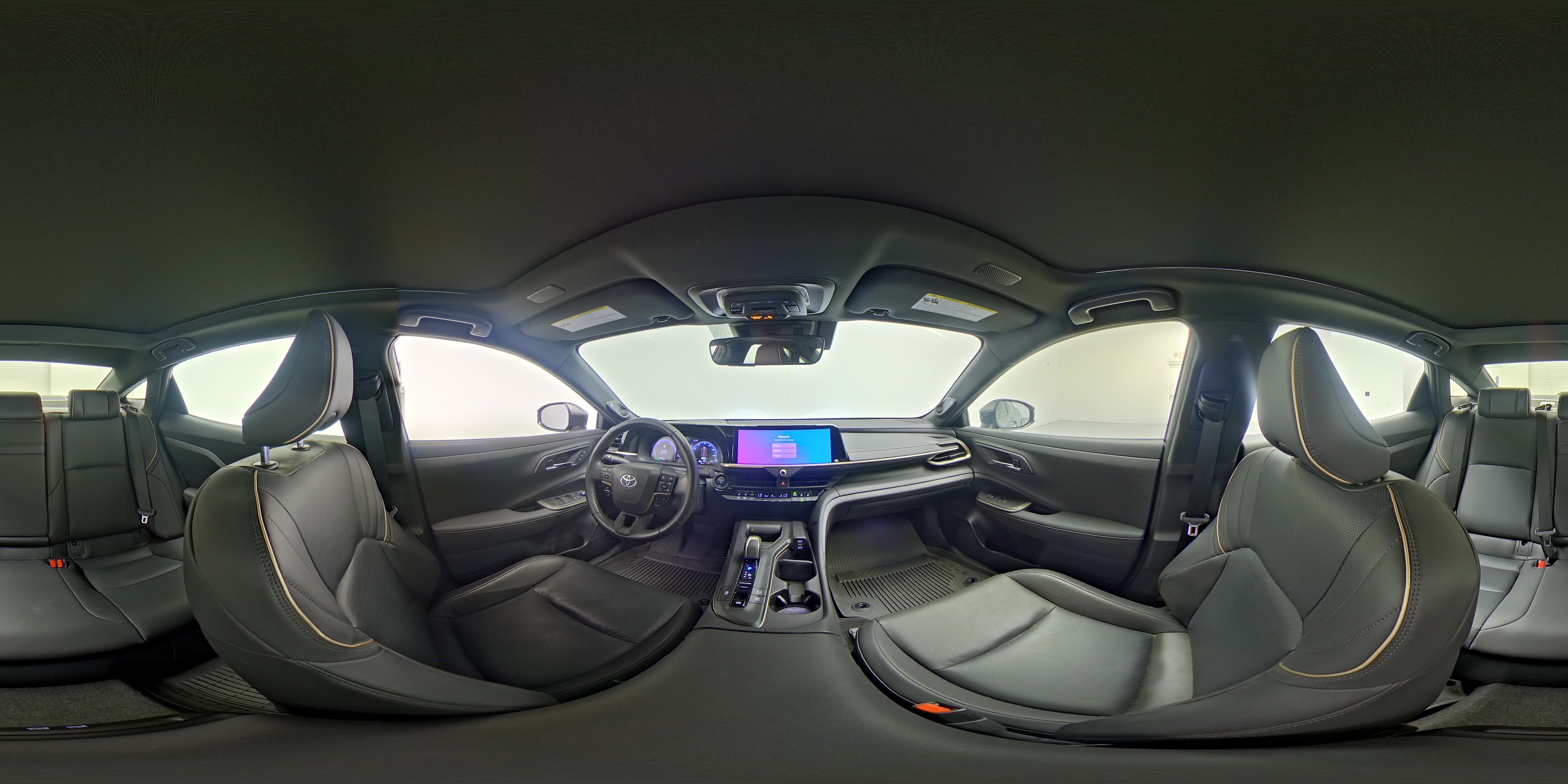 2023 Toyota Crown Limited - Photo 24