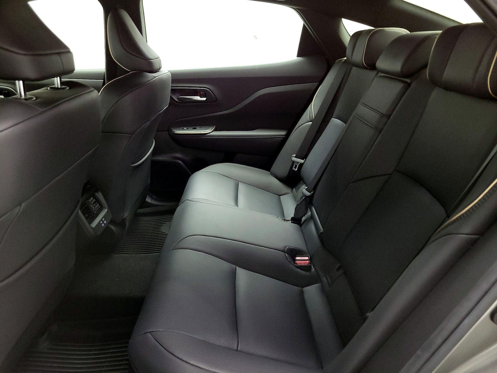 2023 Toyota Crown Limited - Photo 20