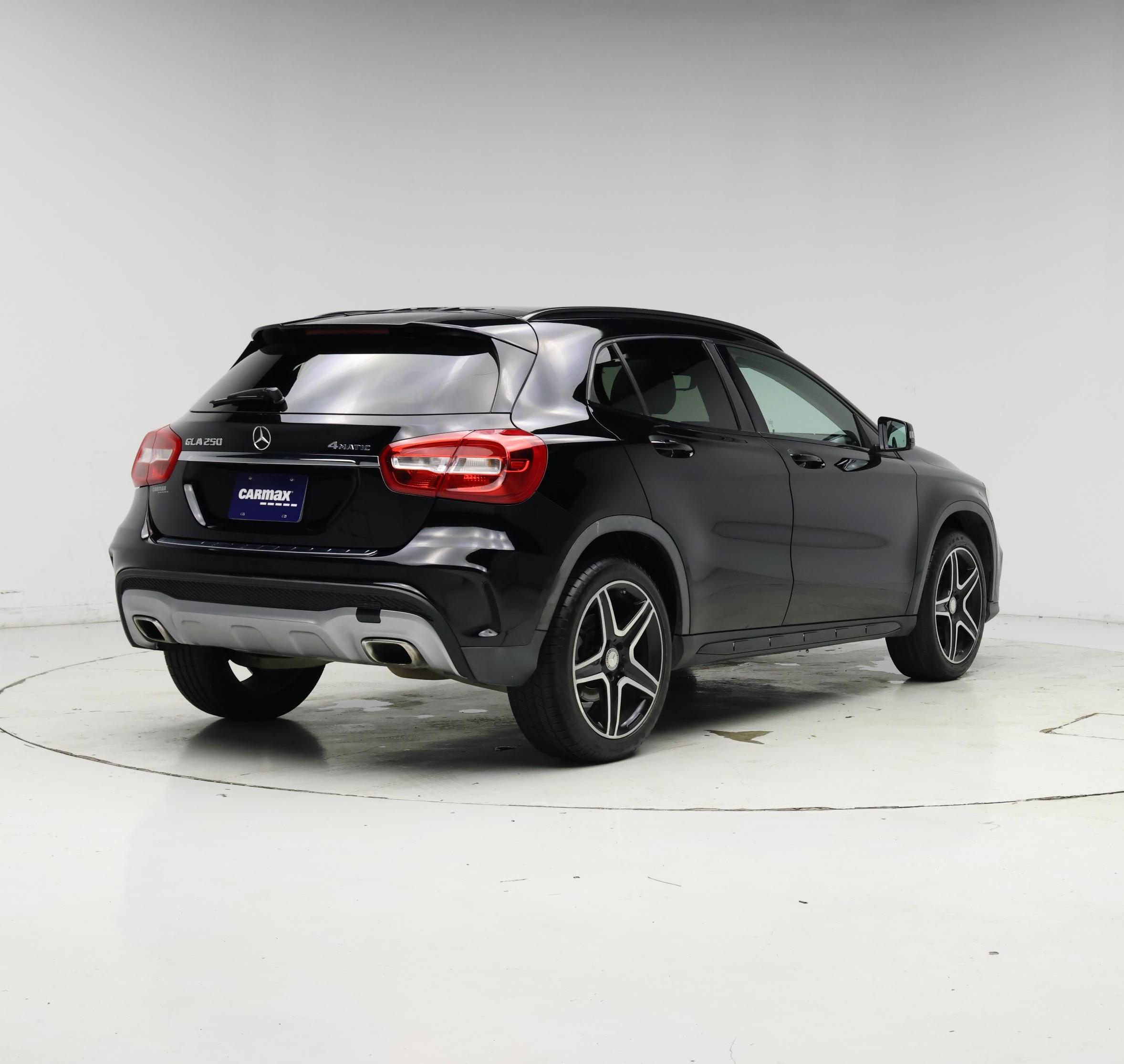 Thumbnail: 2017 Mercedes-Benz GLA - 8