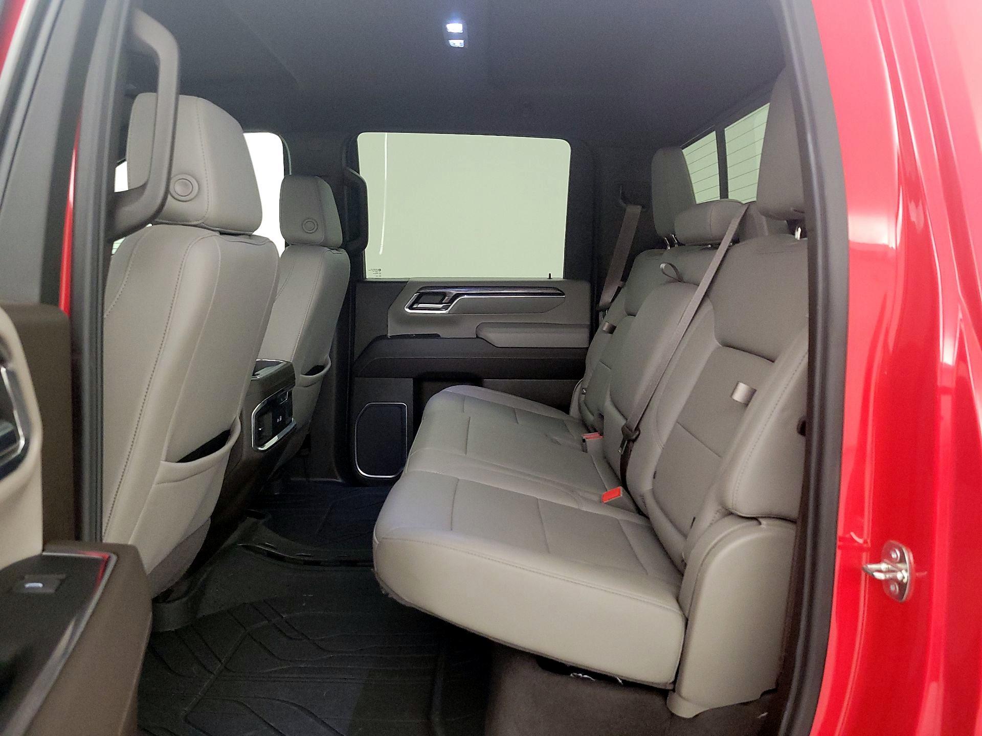 Thumbnail: 2024 Chevrolet Silverado 2500 - 18