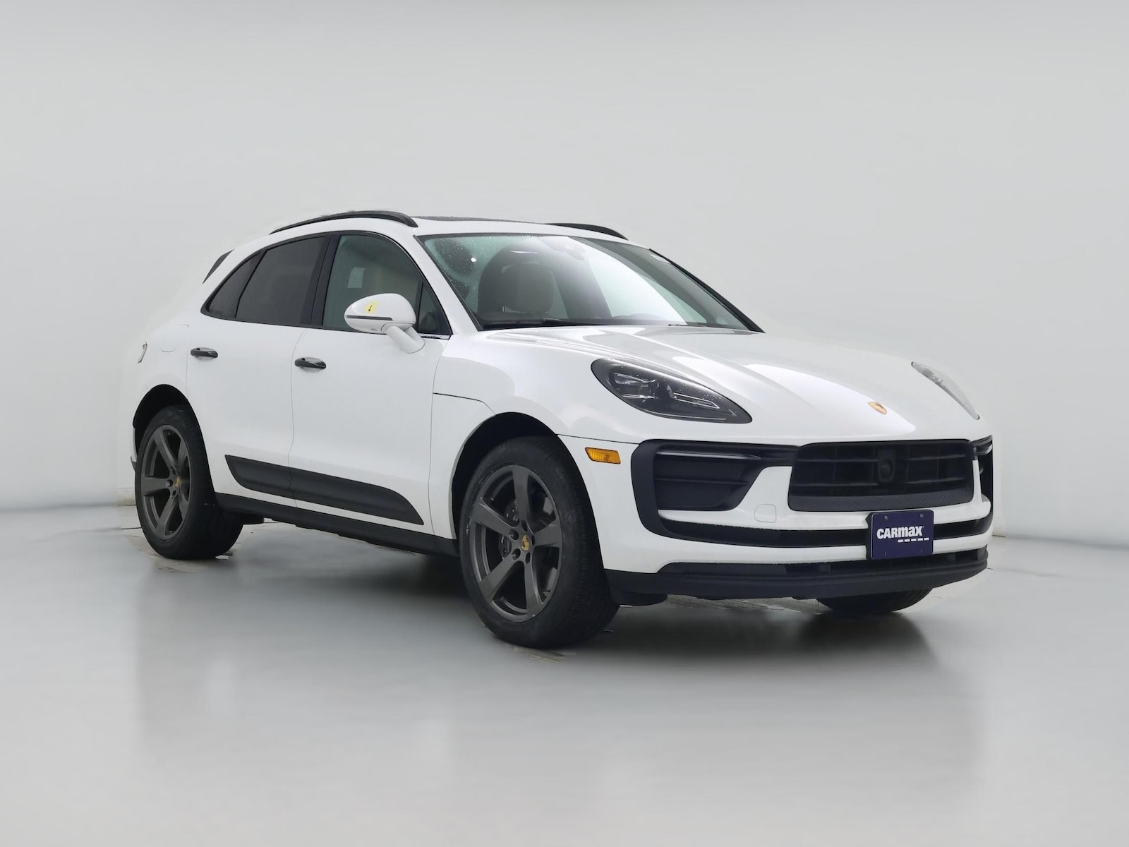2022 Porsche Macan Base