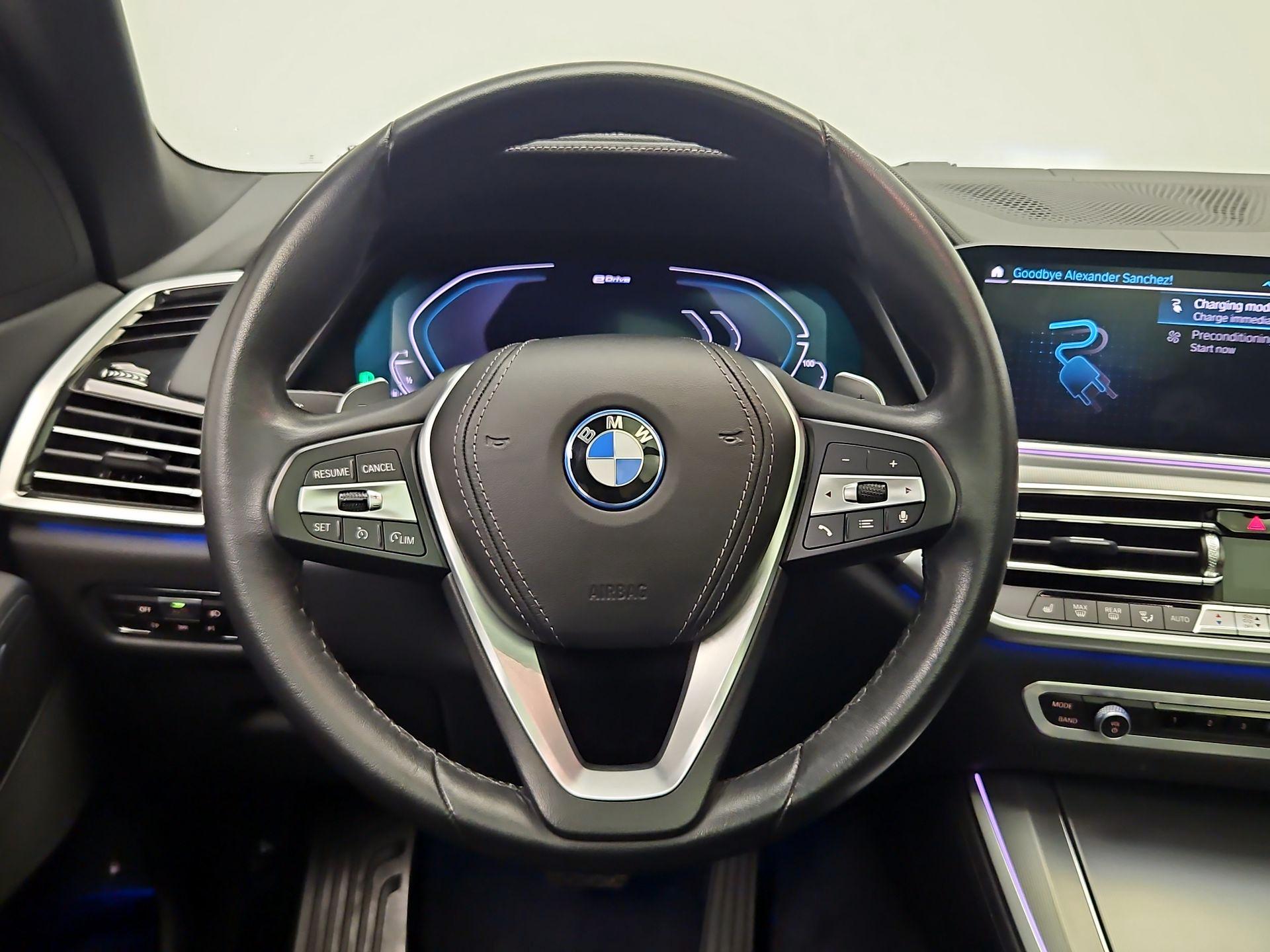 Thumbnail: 2022 BMW X5 - 10