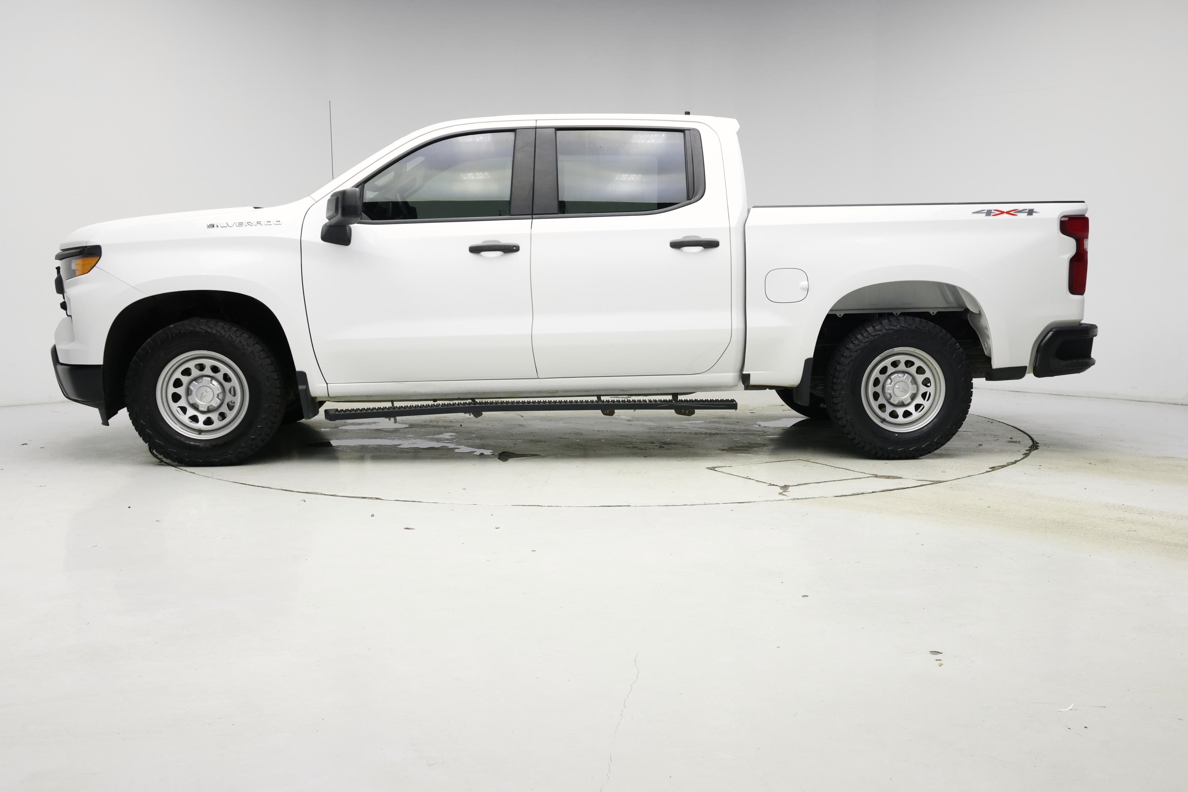 Thumbnail: 2023 Chevrolet Silverado 1500 - 3