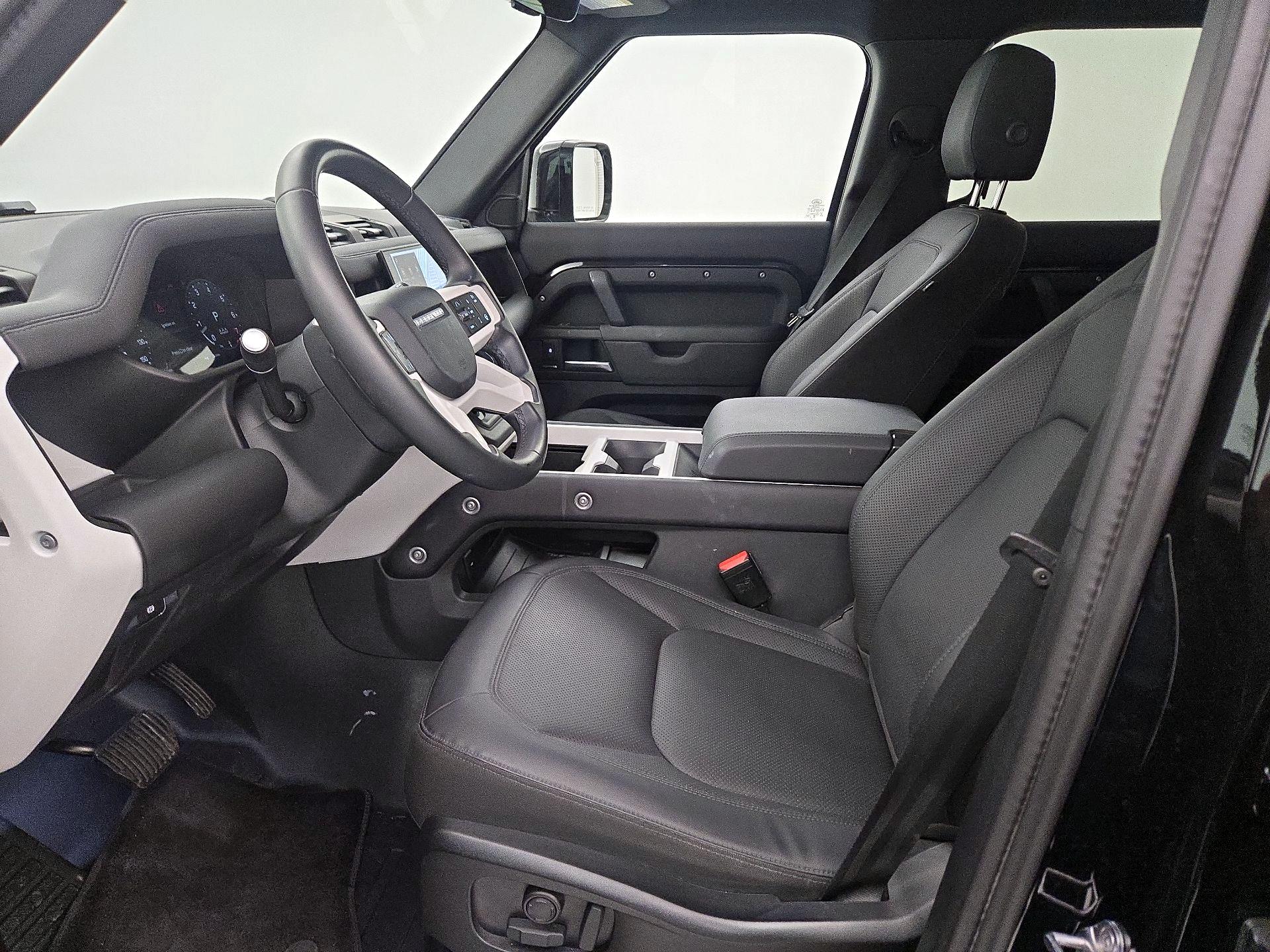 Thumbnail: 2025 Land Rover Defender - 11