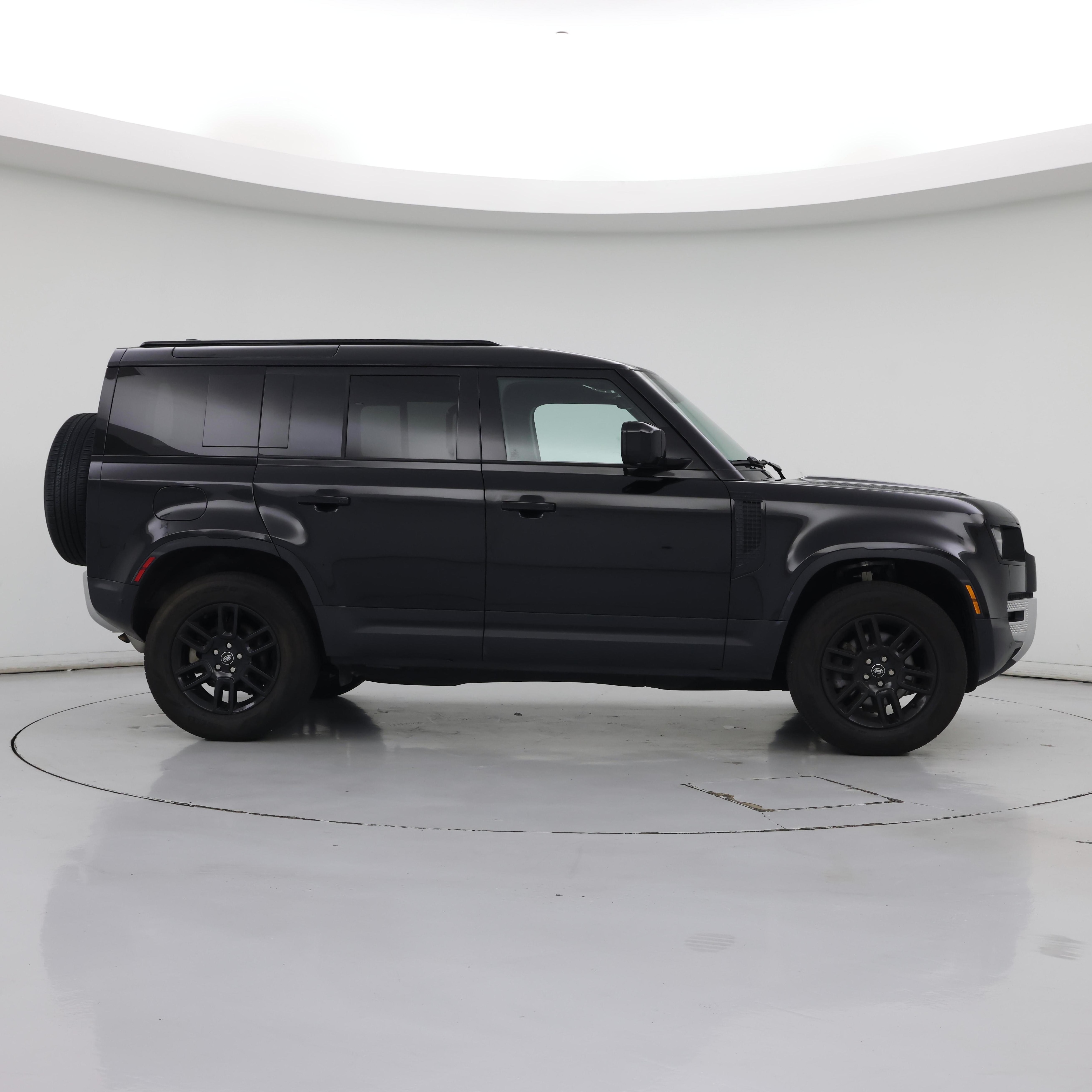 Thumbnail: 2025 Land Rover Defender - 7