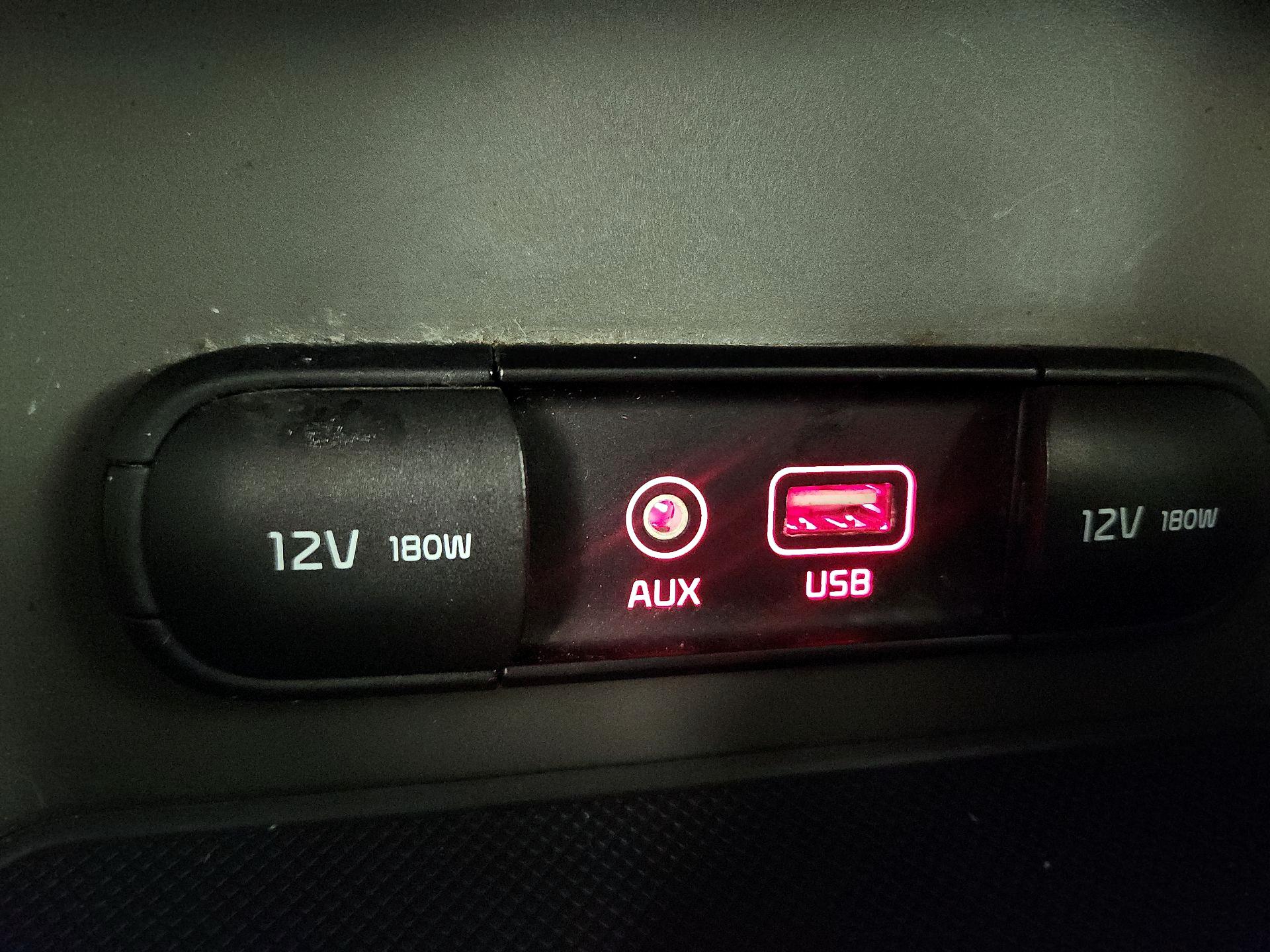 Thumbnail: 2018 Kia Sportage - 18