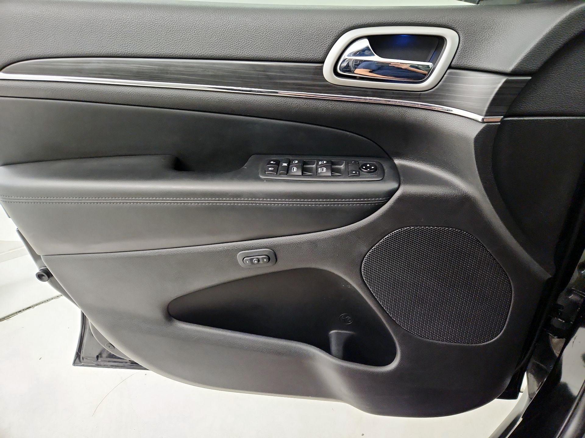 Thumbnail: 2021 Jeep Grand Cherokee - 12