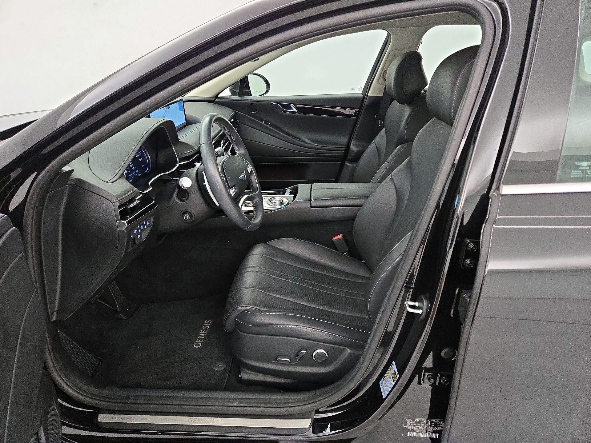 Thumbnail: 2023 Genesis G80 - 11