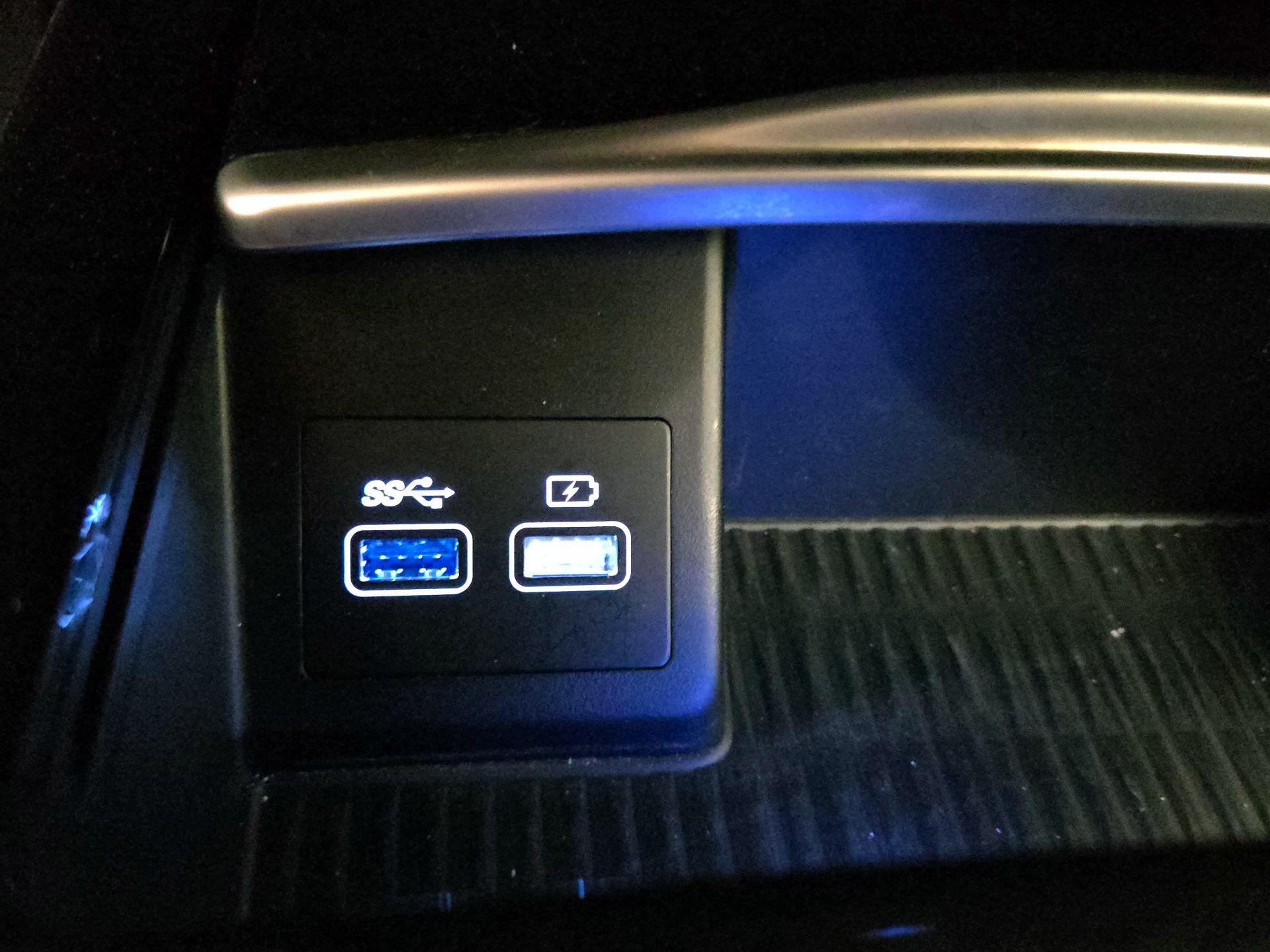 Thumbnail: 2023 Genesis G80 - 19