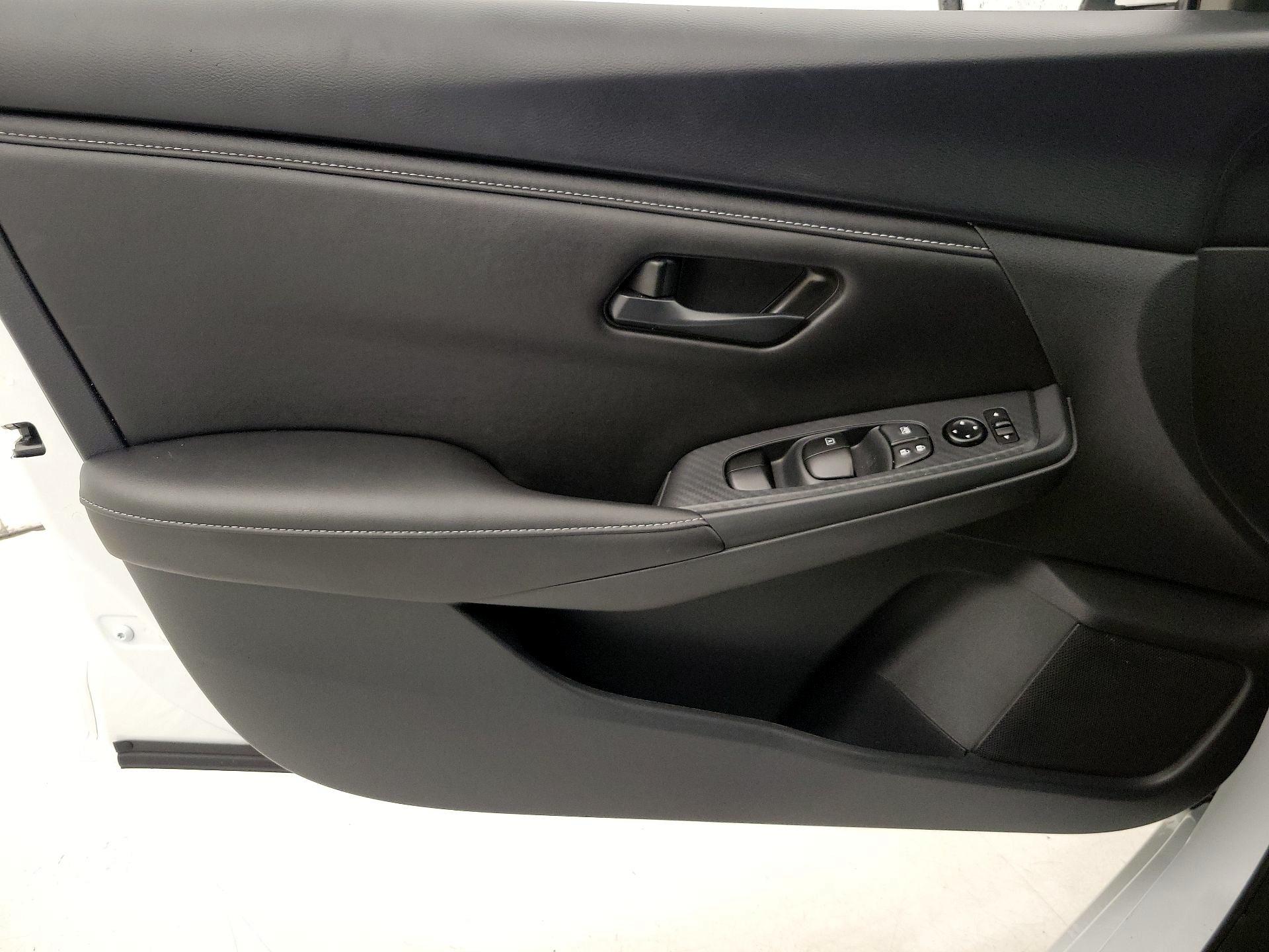 Thumbnail: 2025 Nissan Sentra - 12