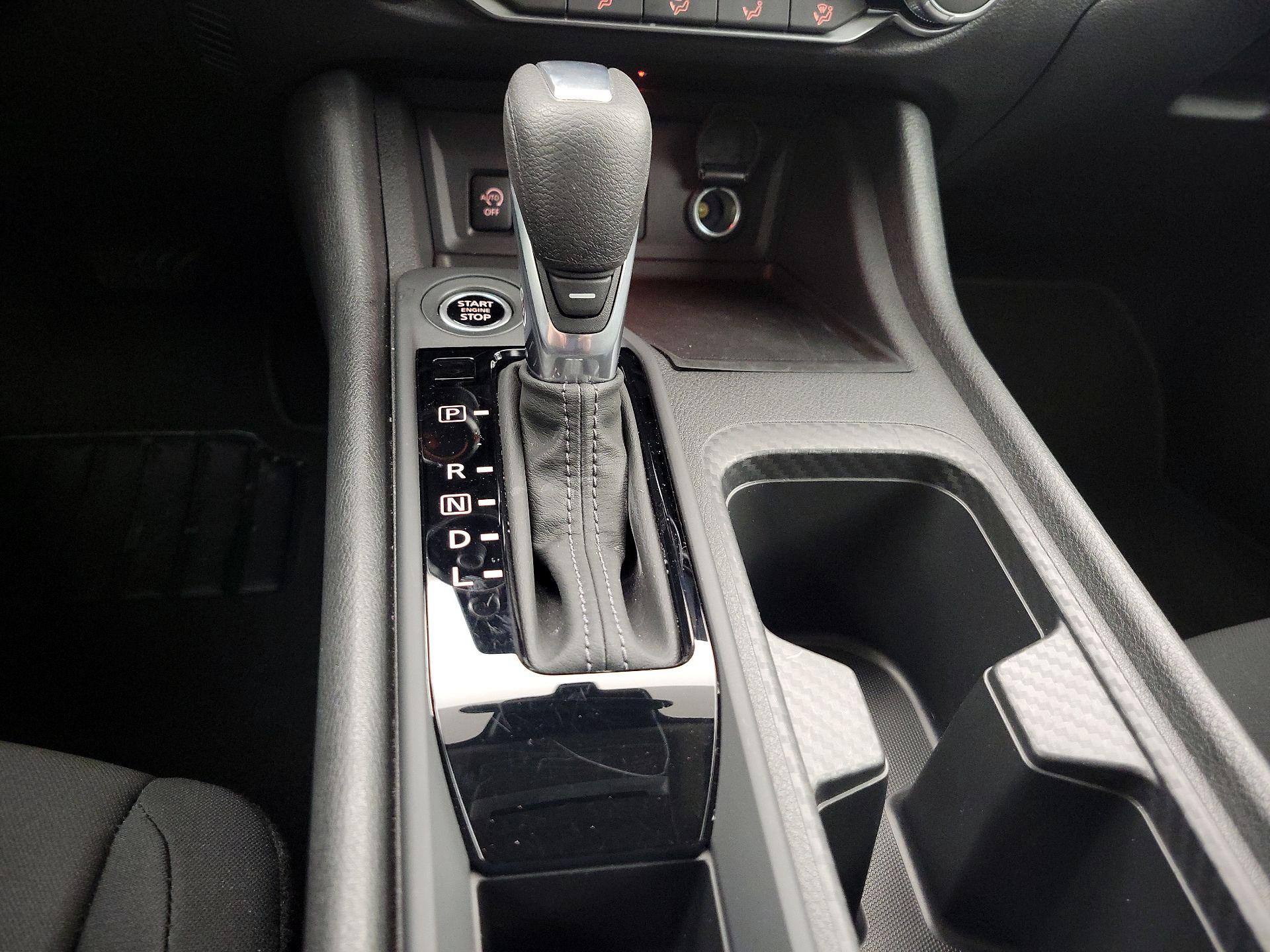 Thumbnail: 2025 Nissan Sentra - 17