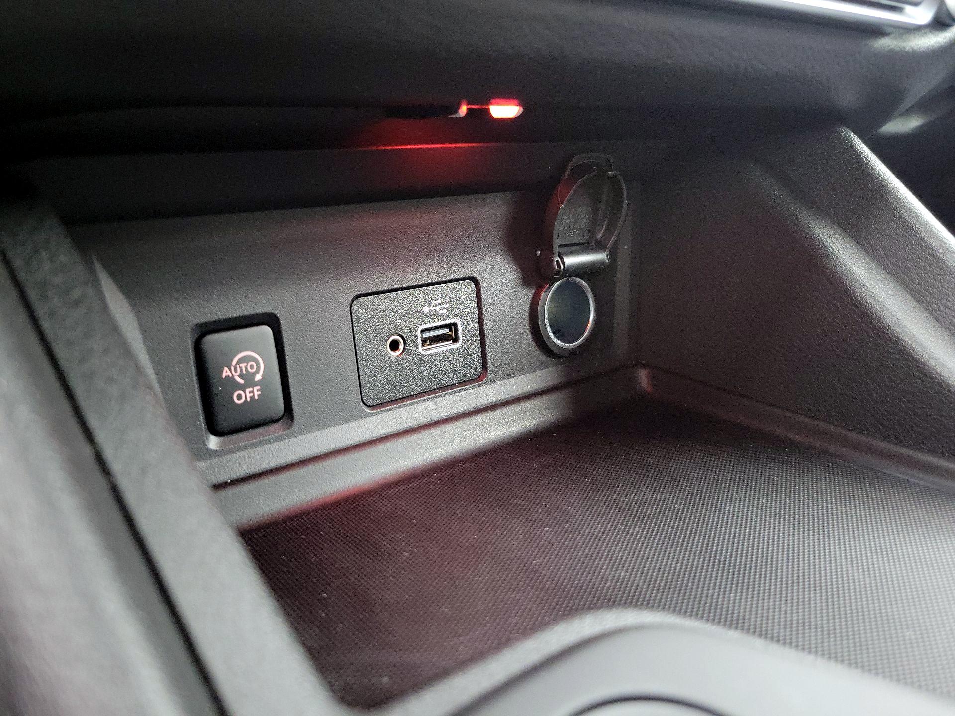 Thumbnail: 2025 Nissan Sentra - 18