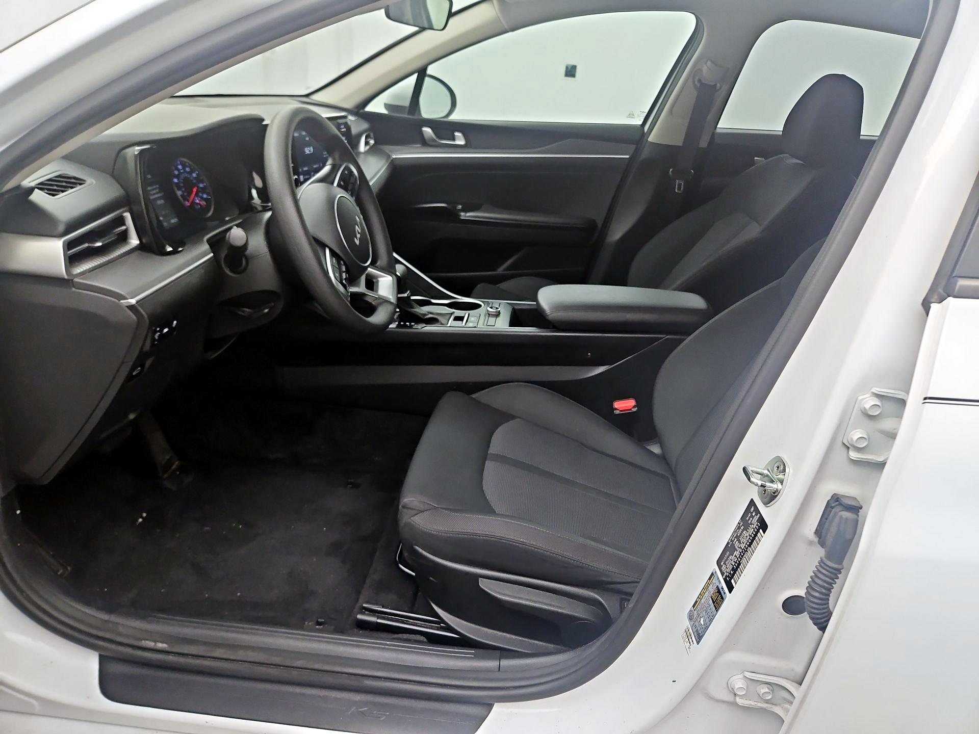 Thumbnail: 2022 Kia K5 - 9