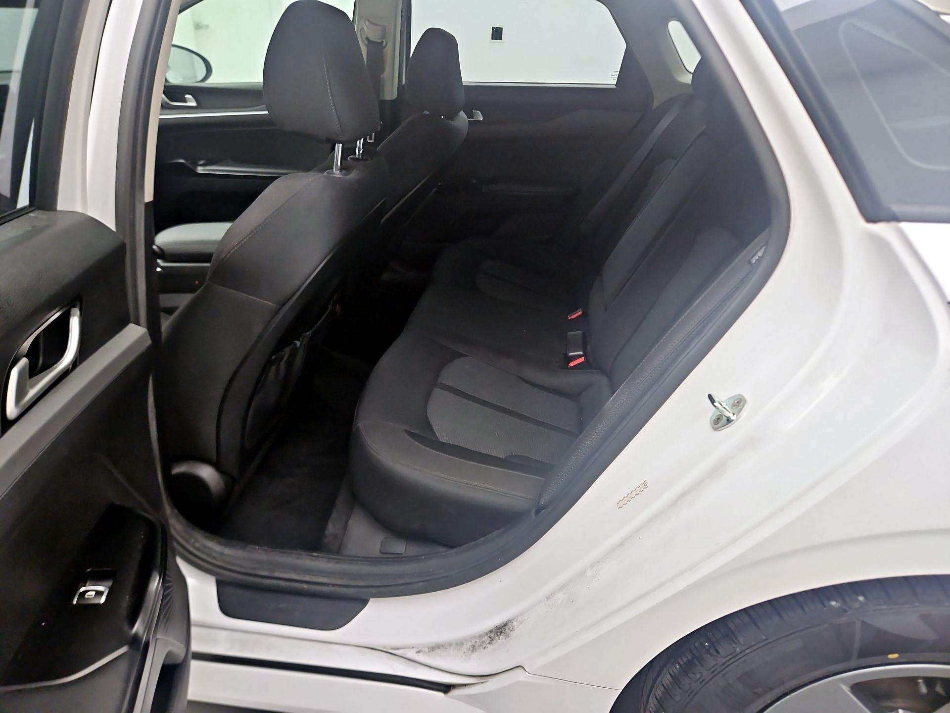 Thumbnail: 2022 Kia K5 - 14