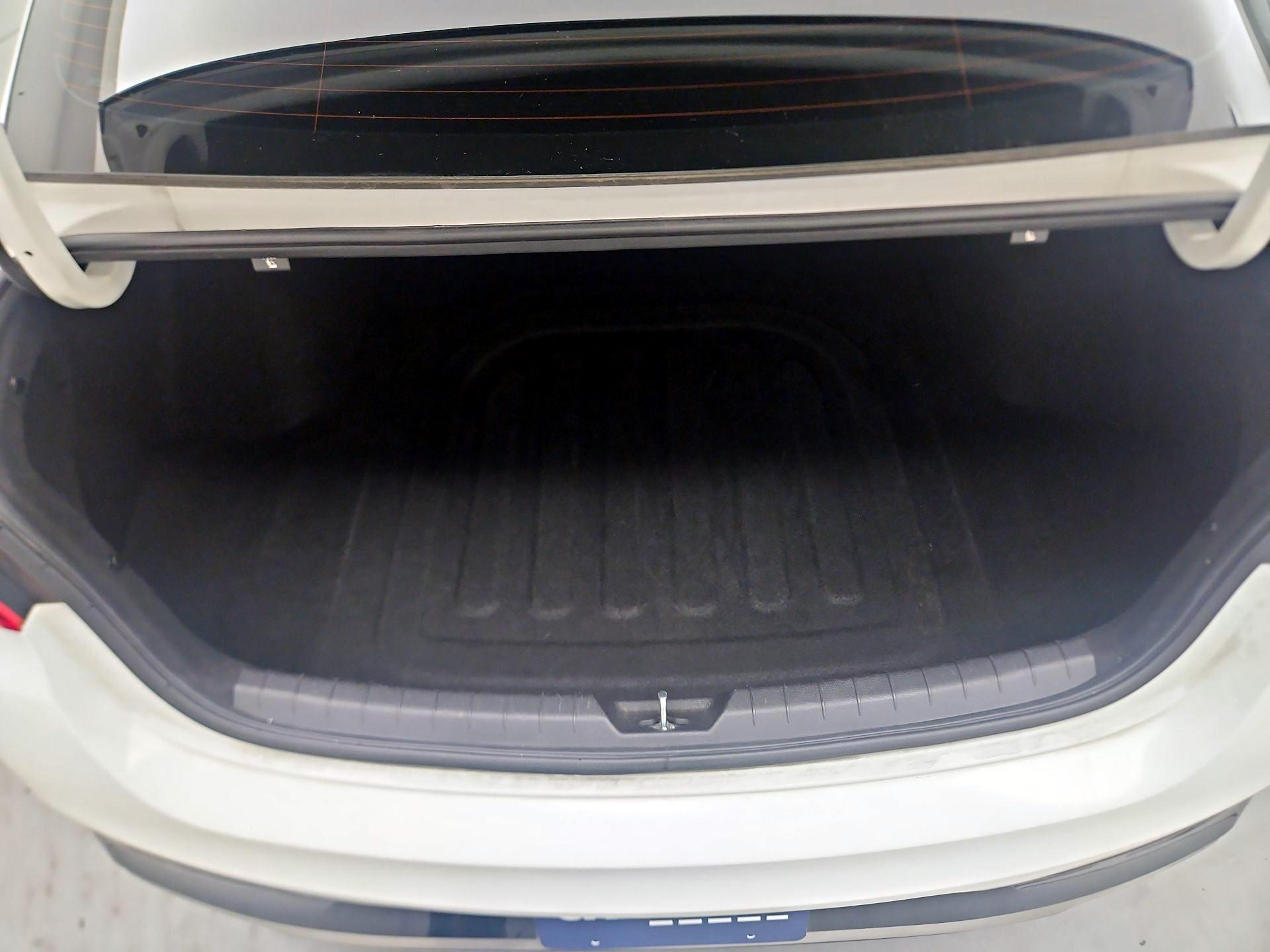 Thumbnail: 2022 Kia K5 - 15