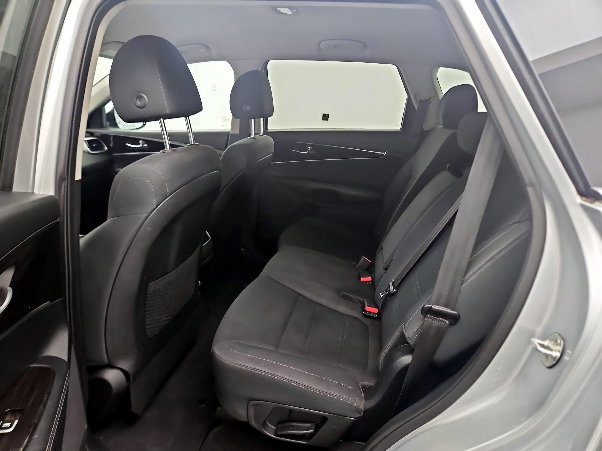 Thumbnail: 2020 Kia Sorento - 19