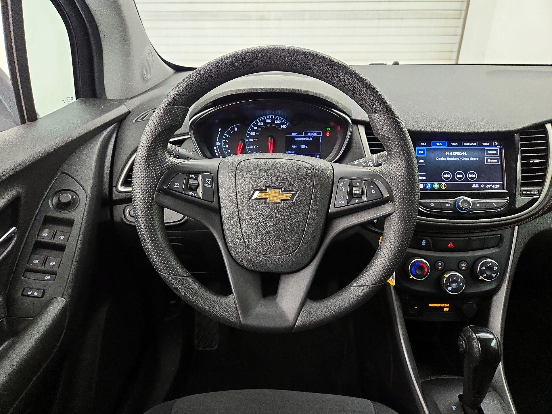 Thumbnail: 2020 Chevrolet Trax - 10