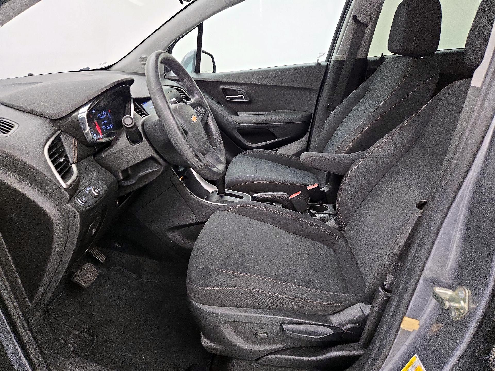 Thumbnail: 2020 Chevrolet Trax - 11