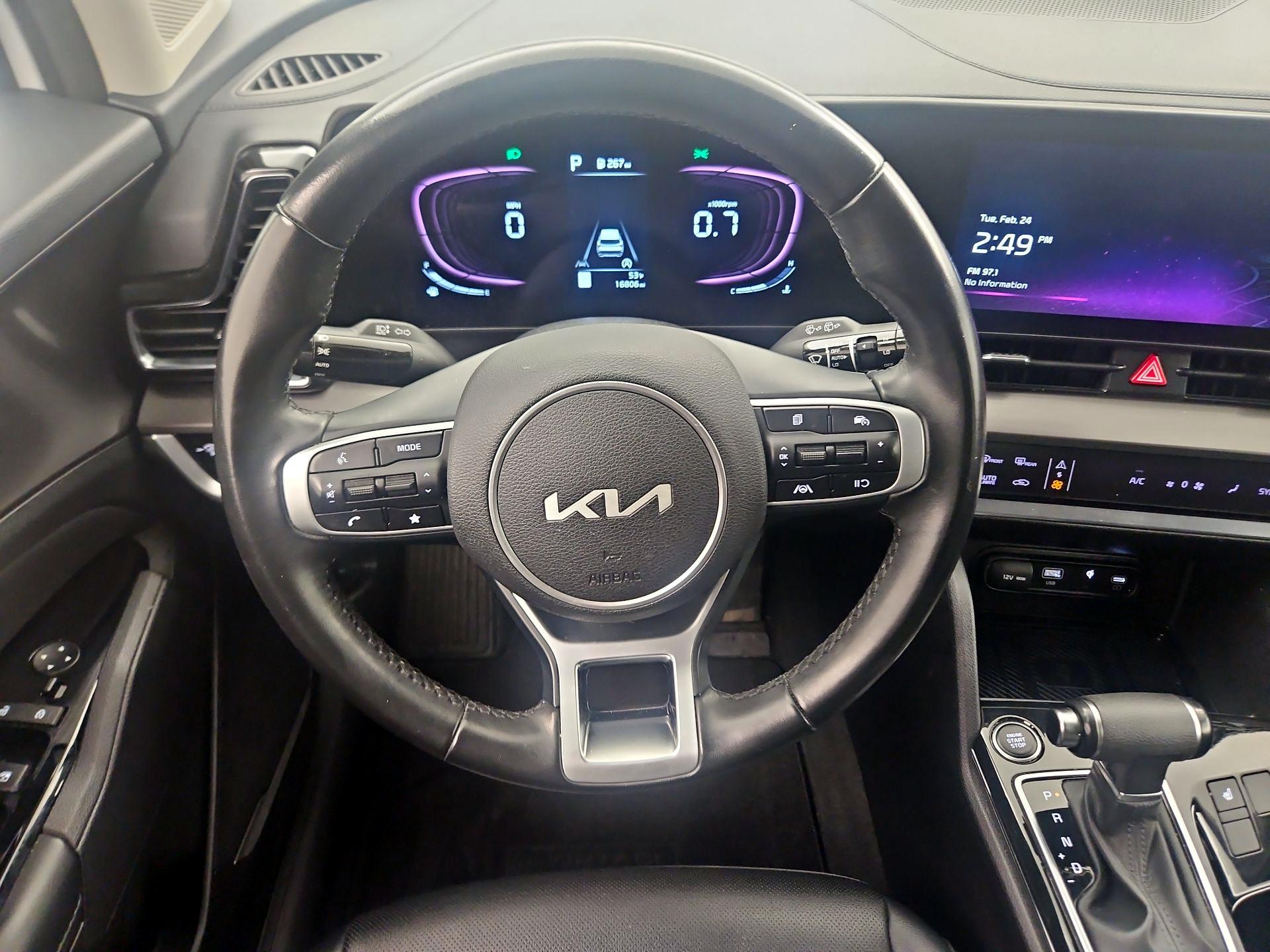 Thumbnail: 2023 Kia Sportage - 10