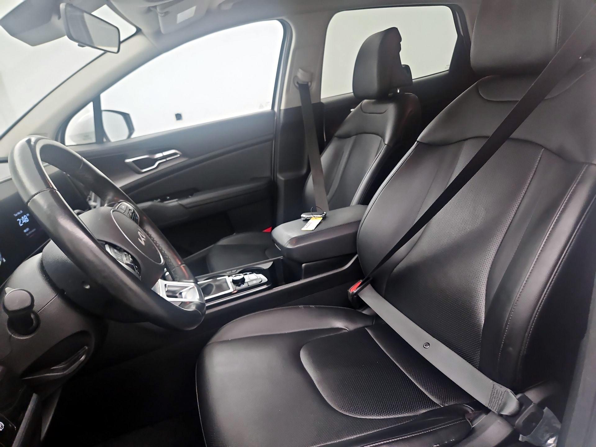 Thumbnail: 2023 Kia Sportage - 11