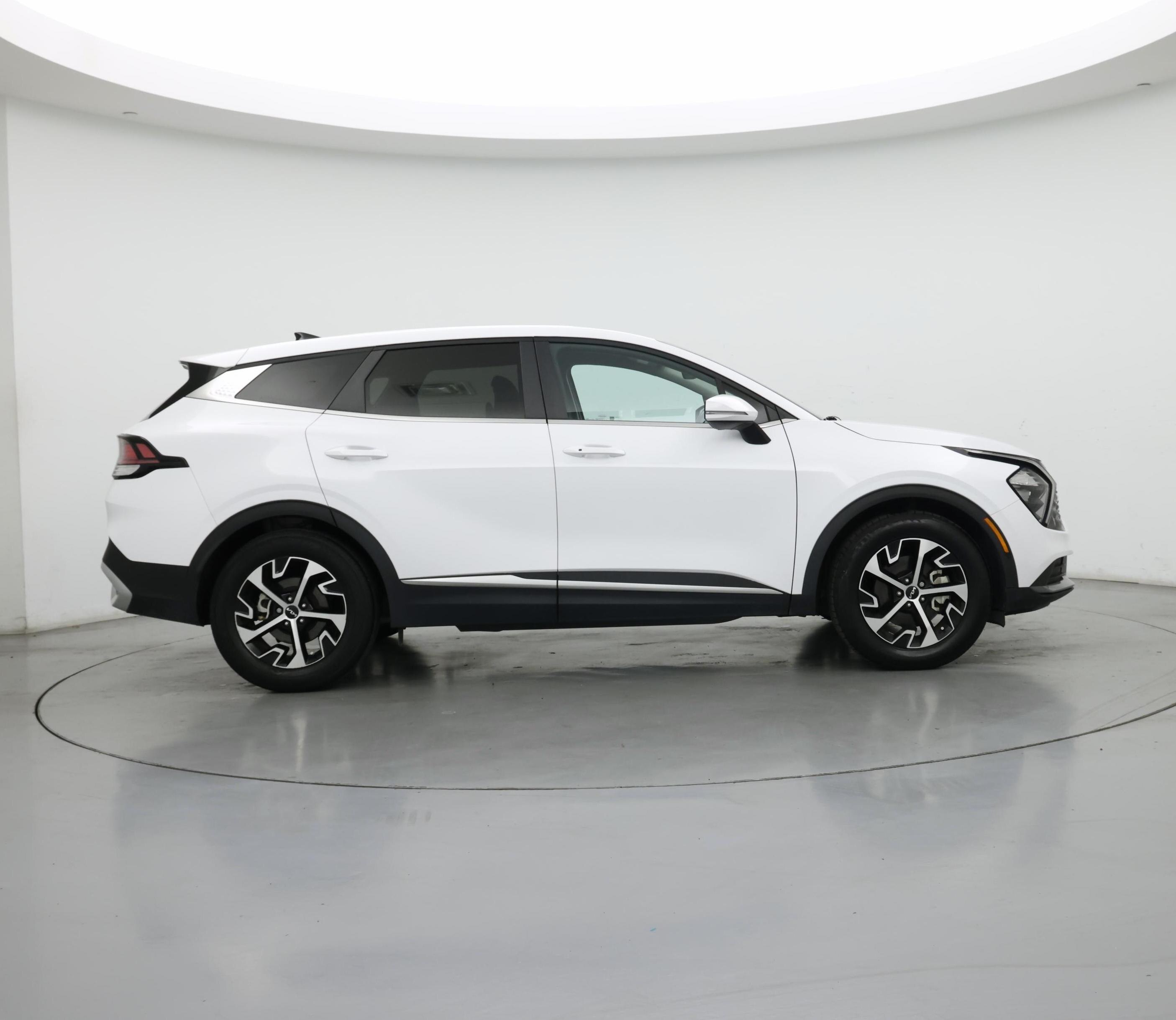 Thumbnail: 2023 Kia Sportage - 7