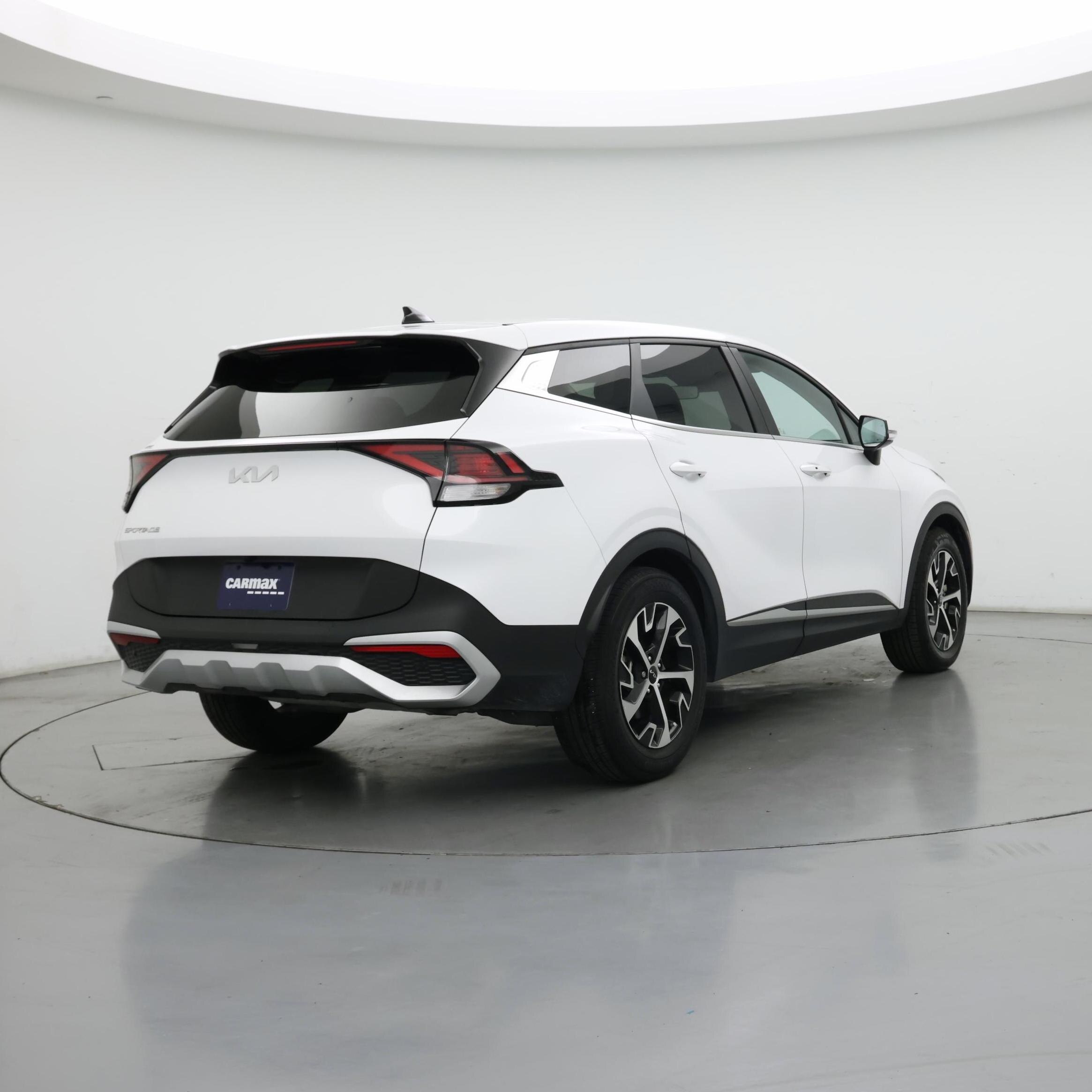 Thumbnail: 2023 Kia Sportage - 8