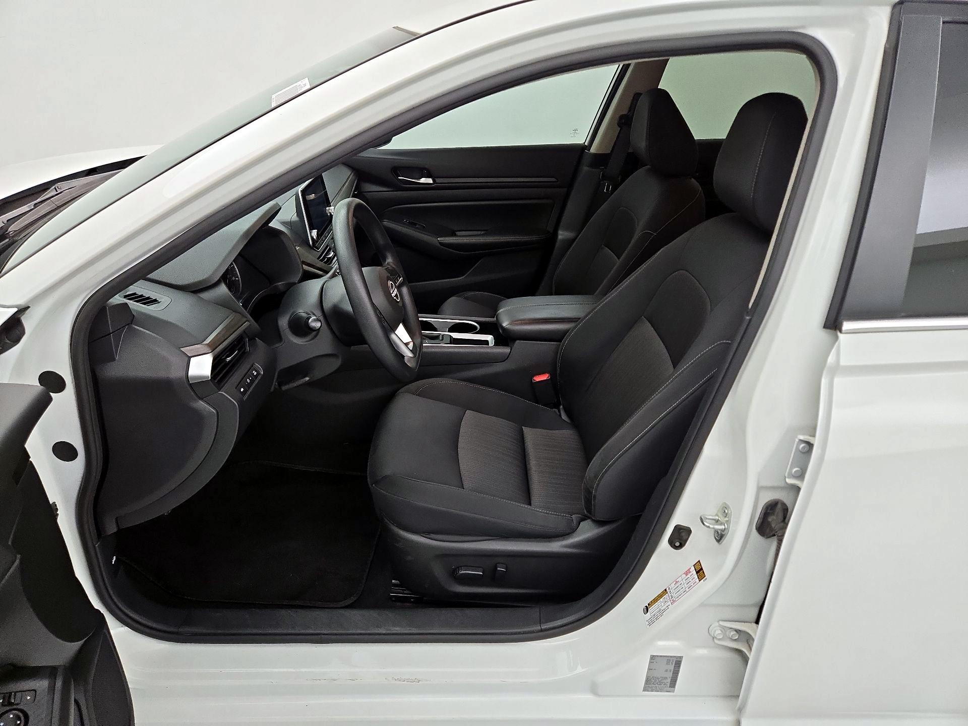 Thumbnail: 2024 Nissan Altima - 11