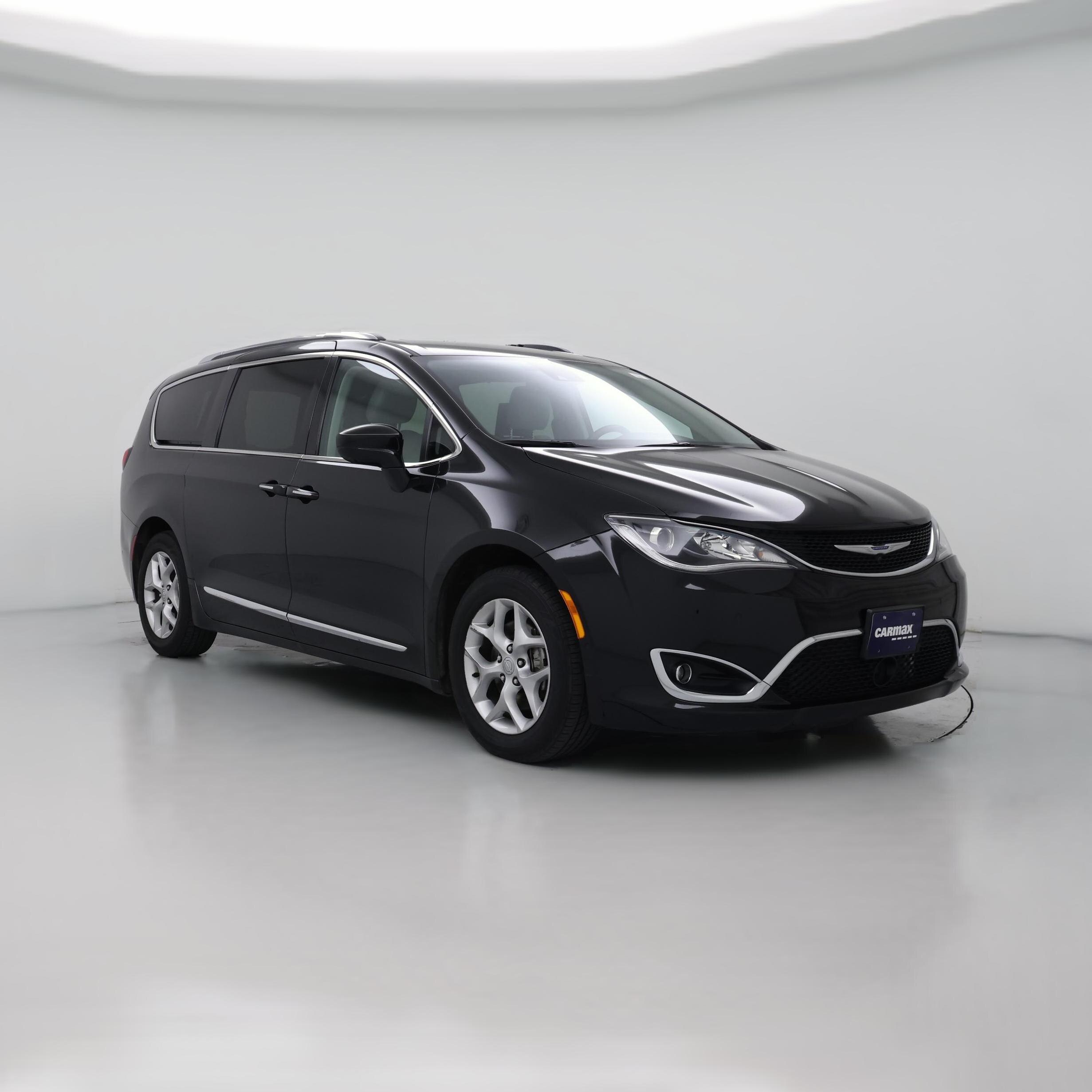 Thumbnail: 2019 Chrysler Pacifica - 1