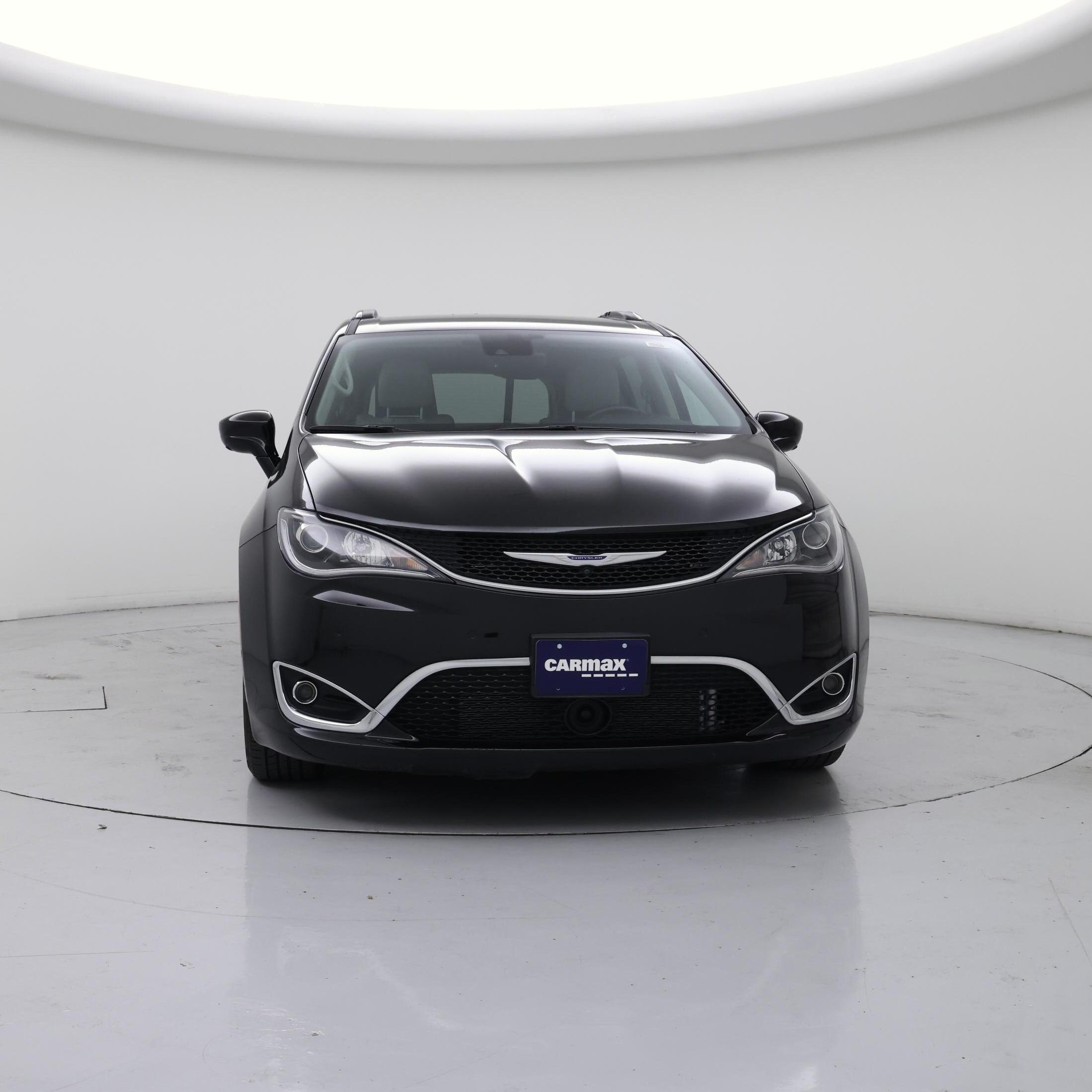 Thumbnail: 2019 Chrysler Pacifica - 5