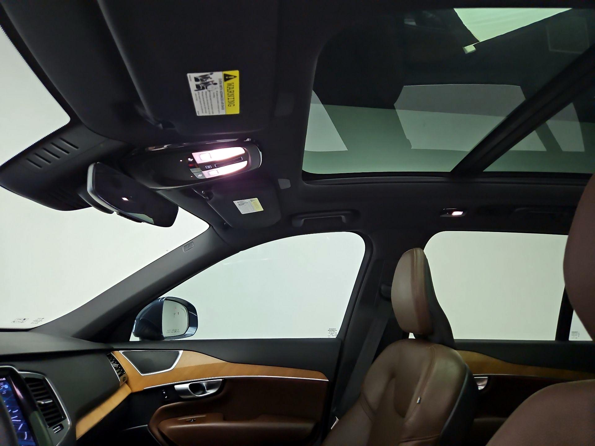 Thumbnail: 2023 Volvo XC90 - 20