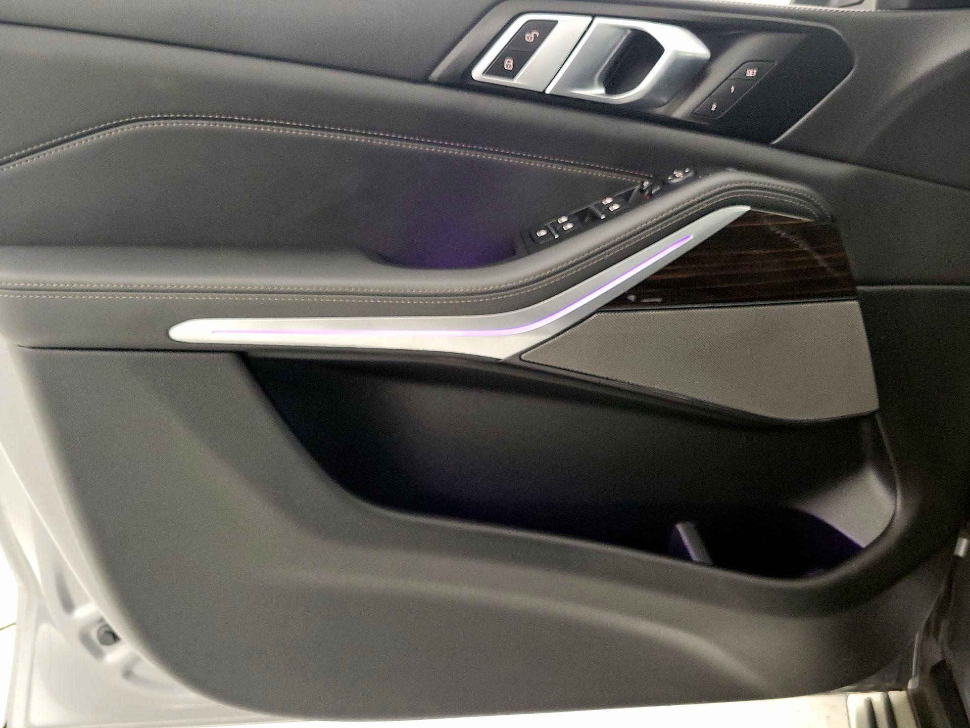 Thumbnail: 2026 BMW X5 - 12