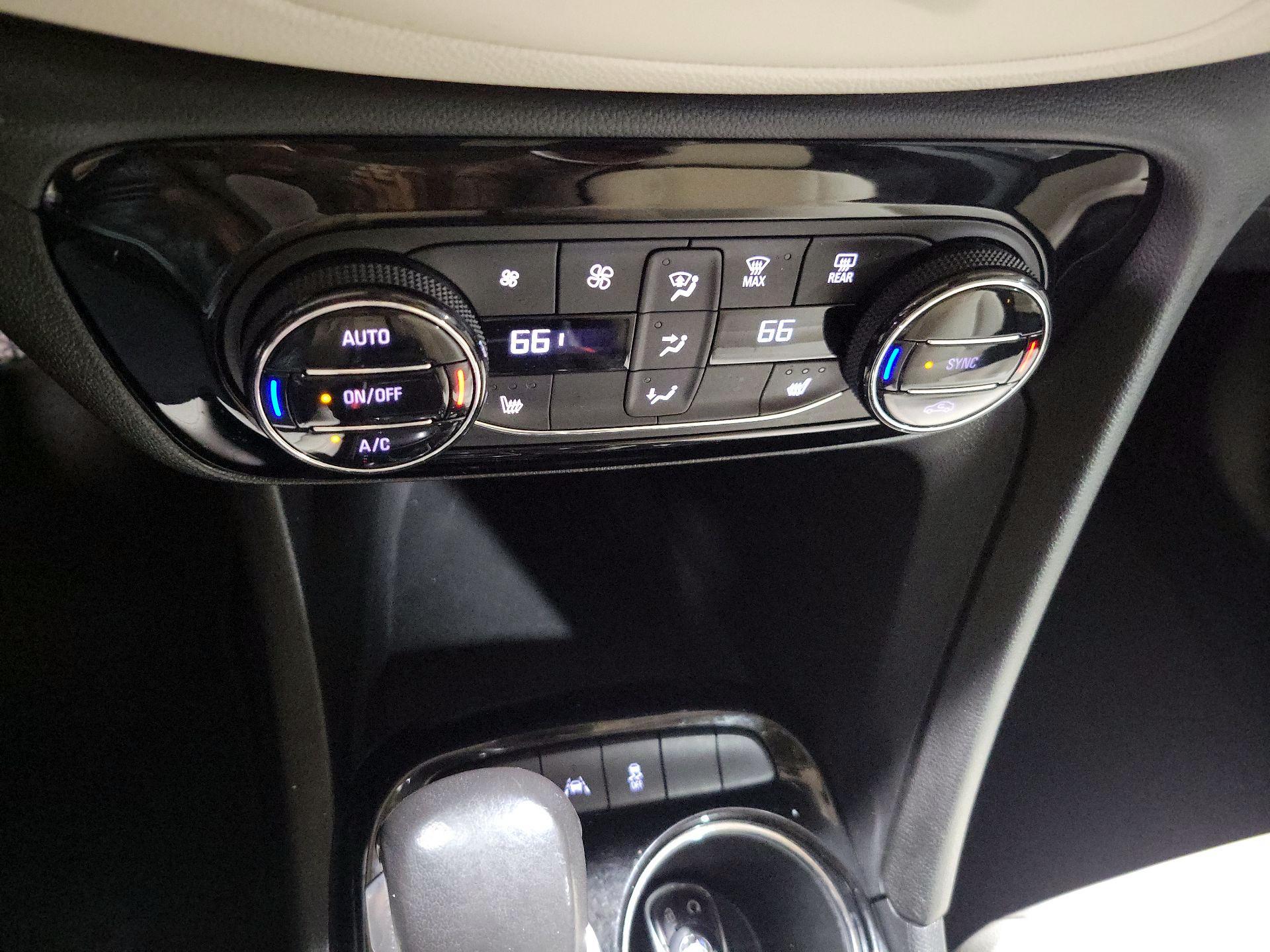 Thumbnail: 2020 Buick Encore GX - 16